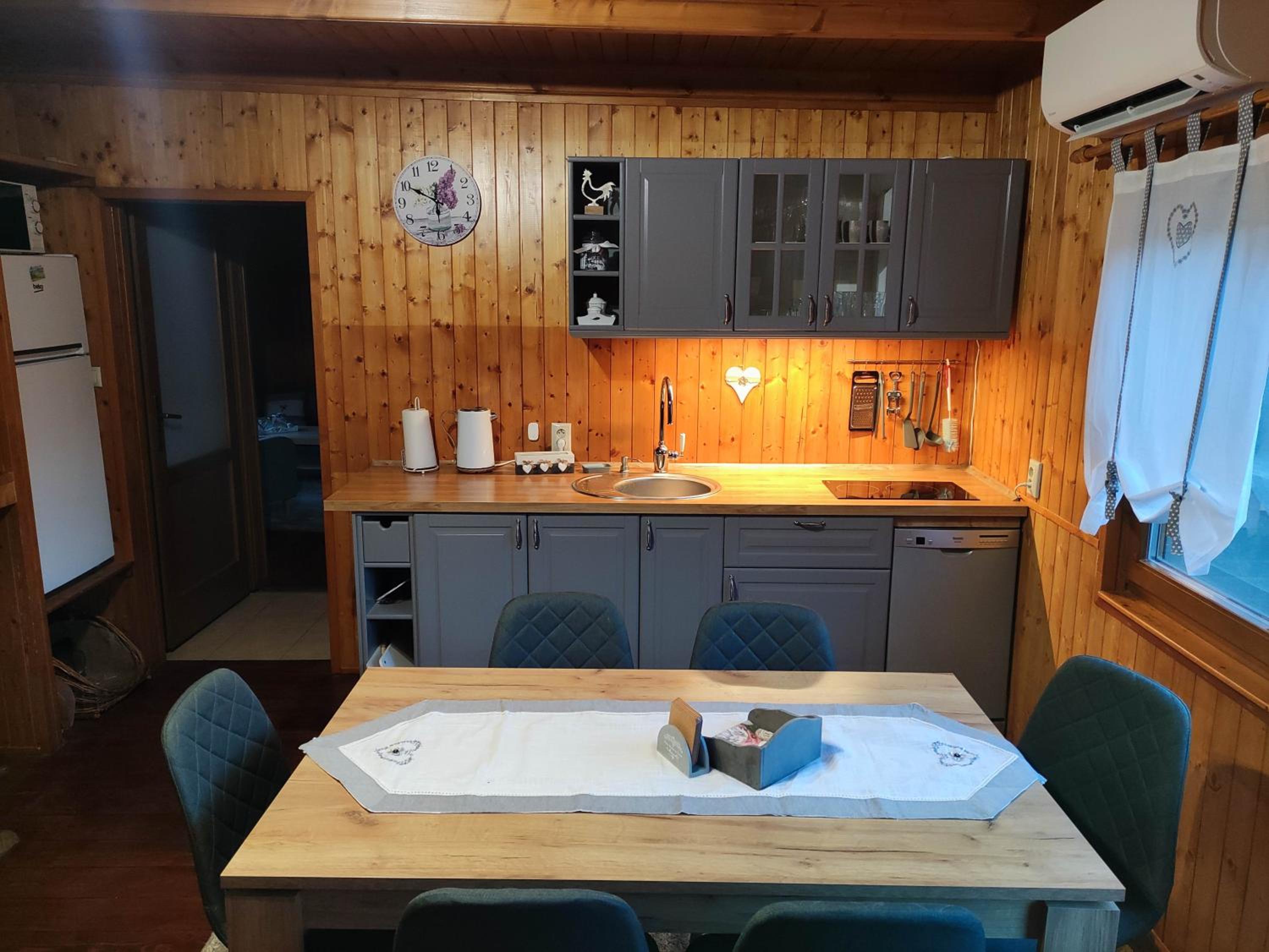 Two-Bedroom Apartment - Photo 18