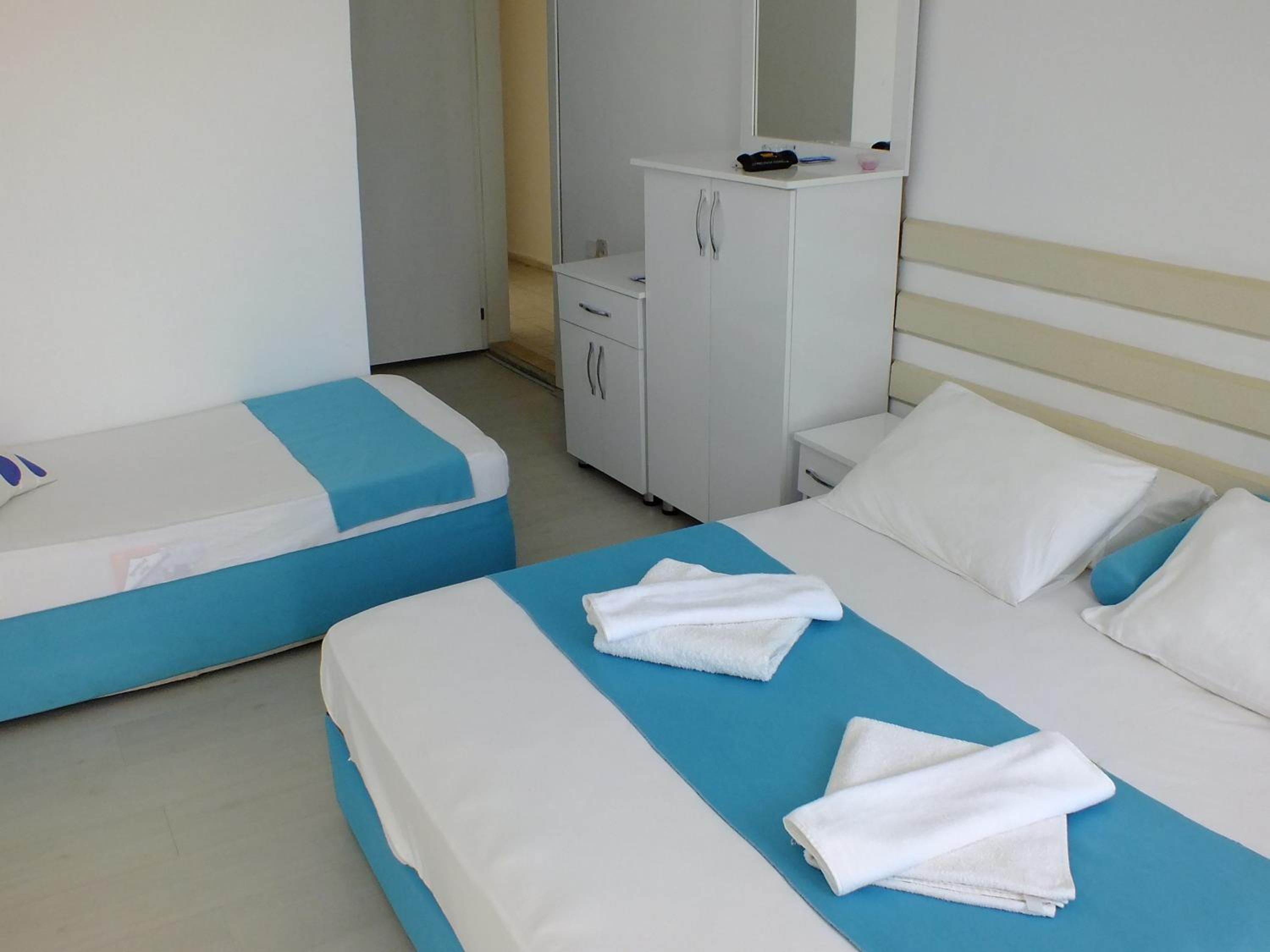 Standard Triple Room - Photo 5