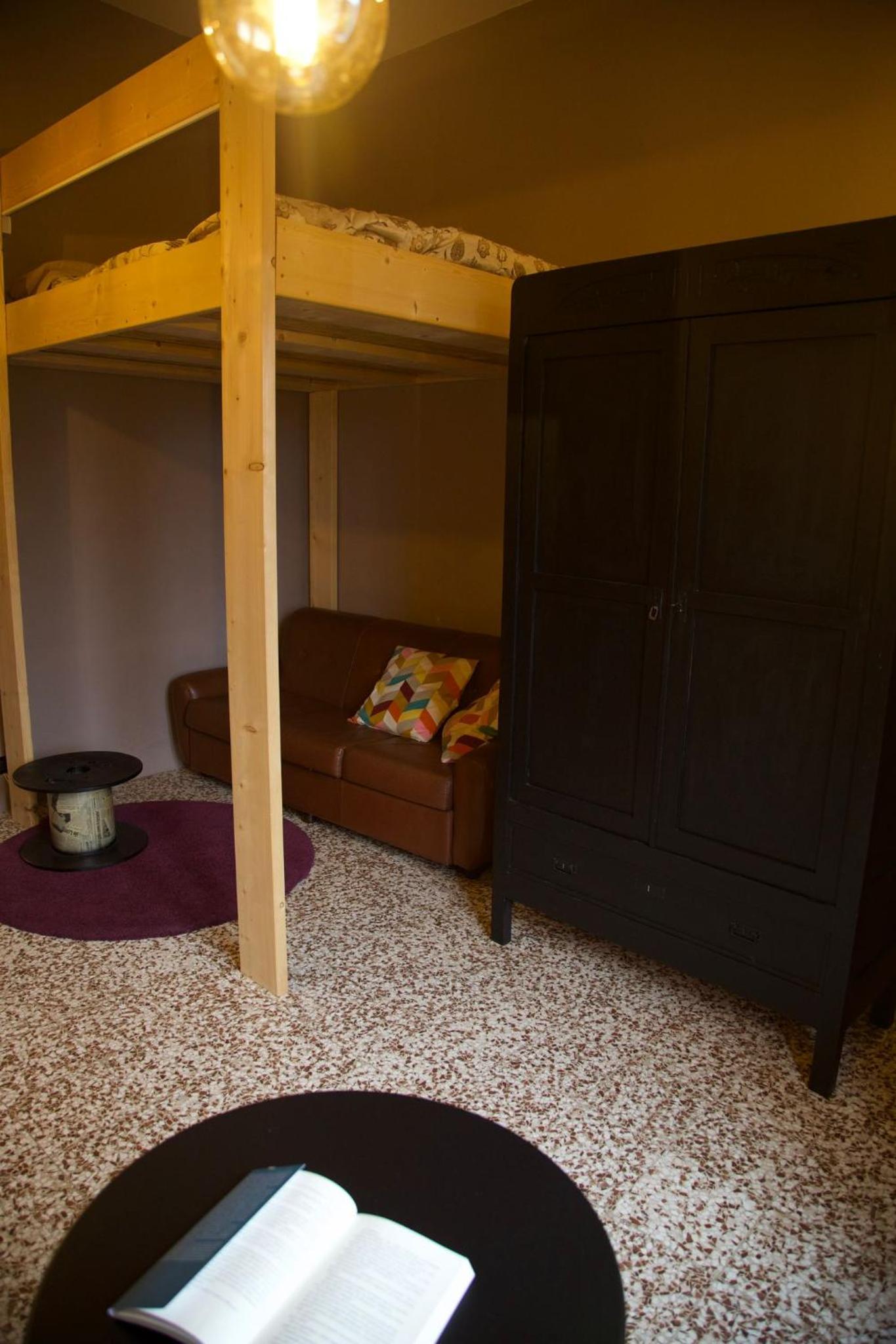 Large Double Room photo 1
