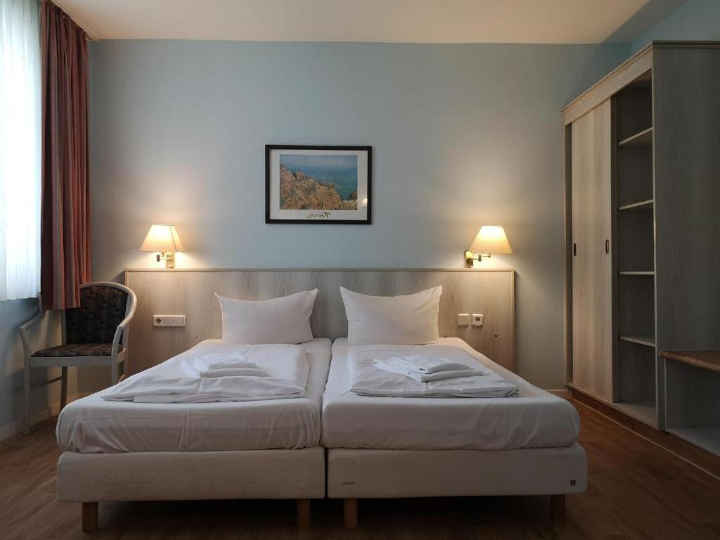 Economy Double Room photo 1