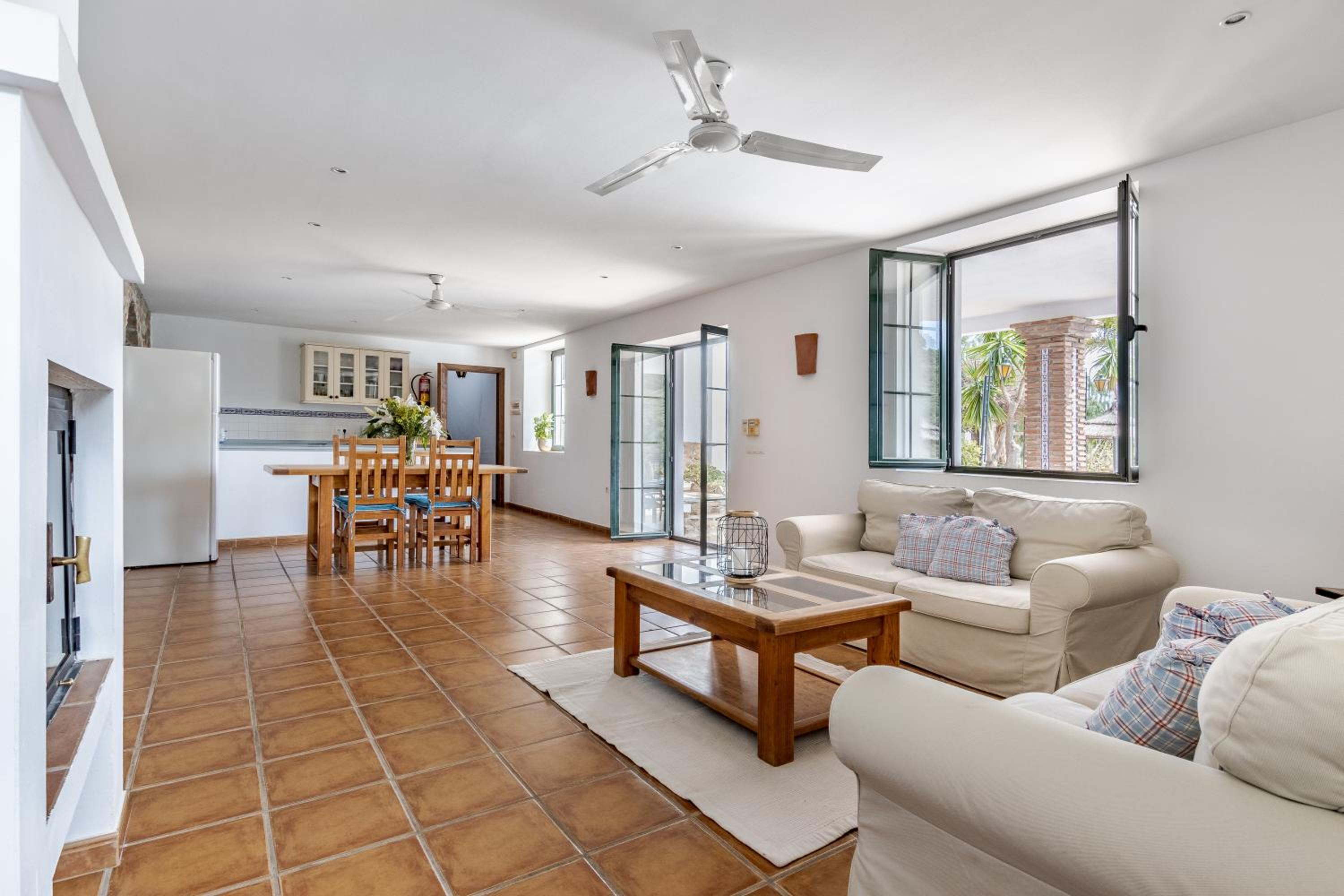 Two-Bedroom Apartment with Sea View photo 3