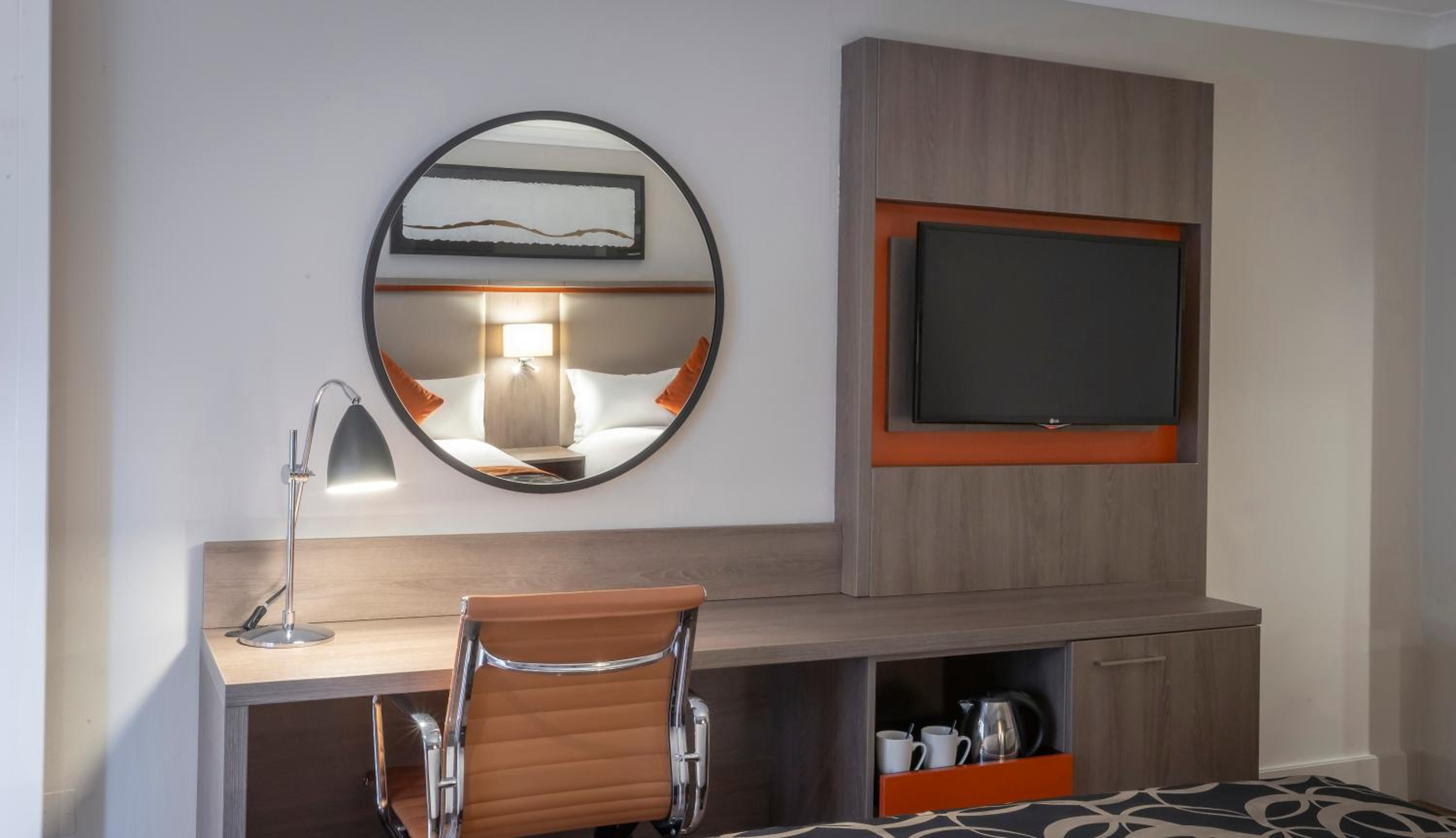 Deluxe King Room