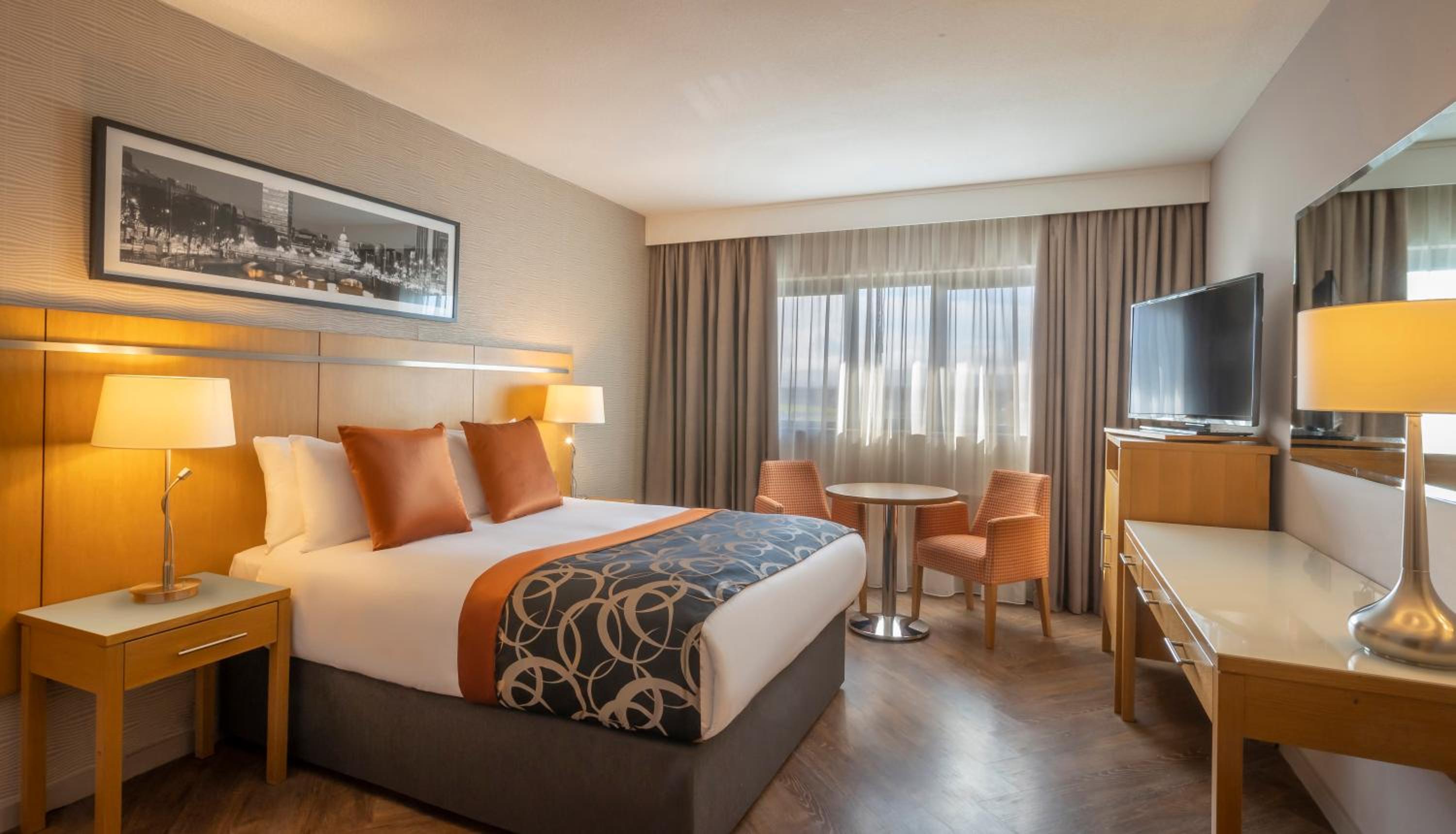 Deluxe King Room