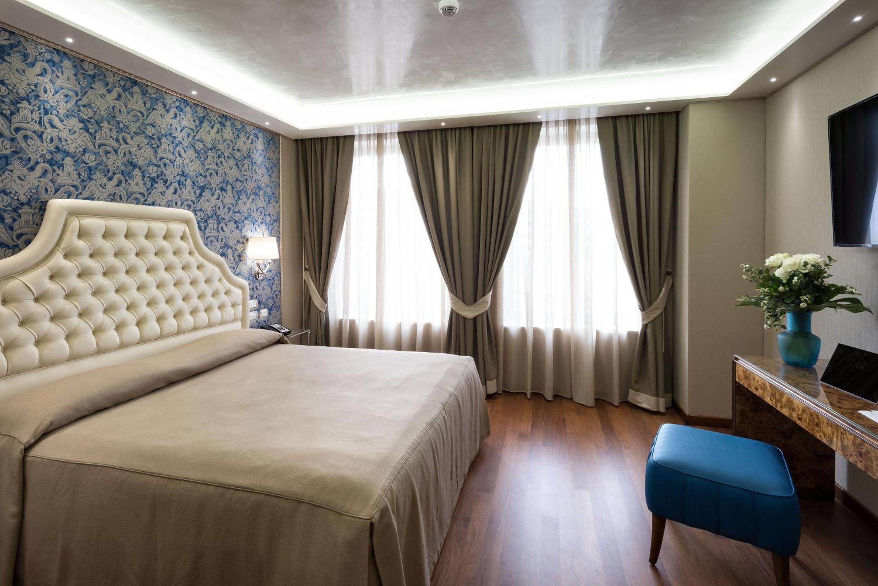 Deluxe Triple Room with City View