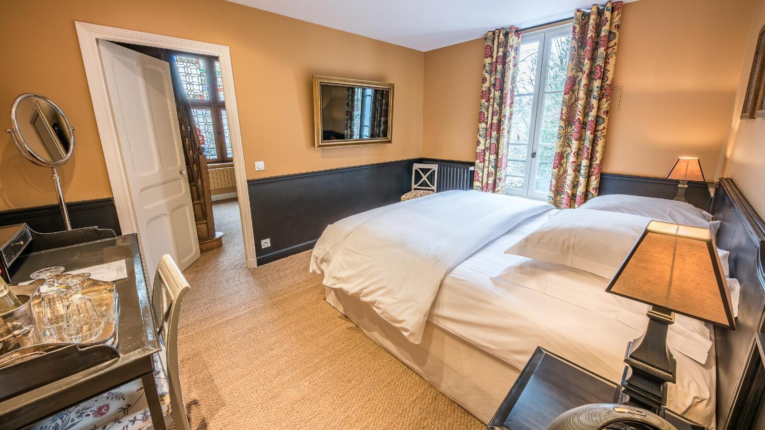 Family Suite (2 Adults + 2 Children) - Photo 6
