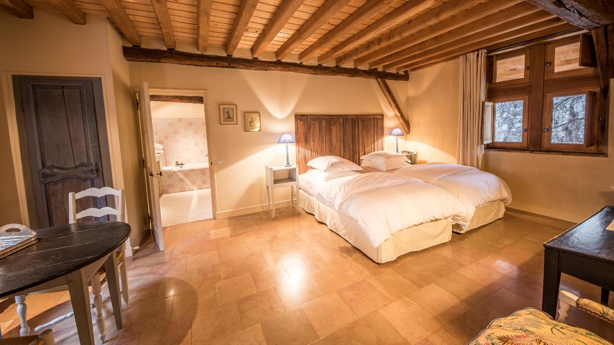 Luxury Twin Room