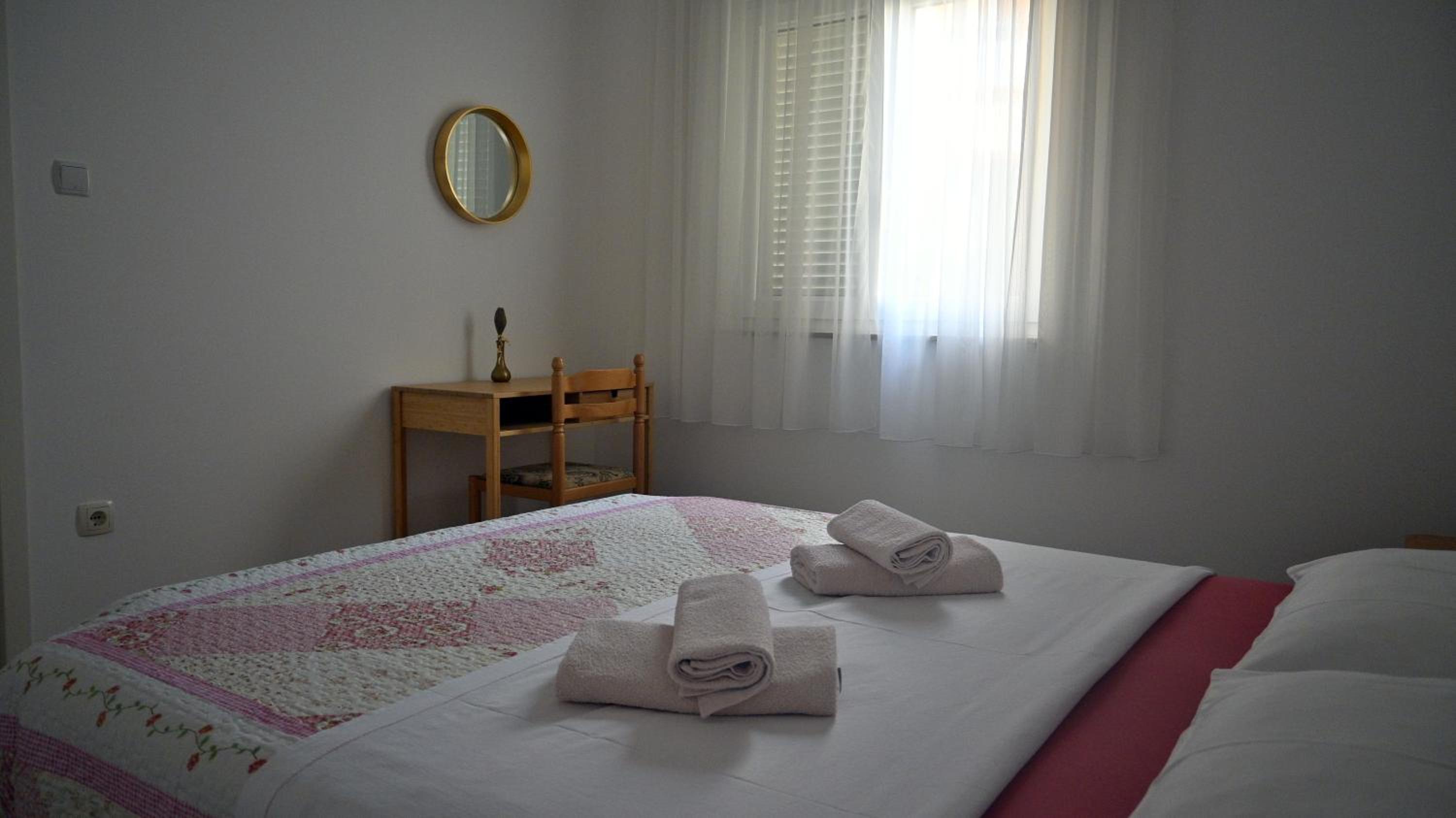 One-Bedroom Apartment With Balcony And Sea View