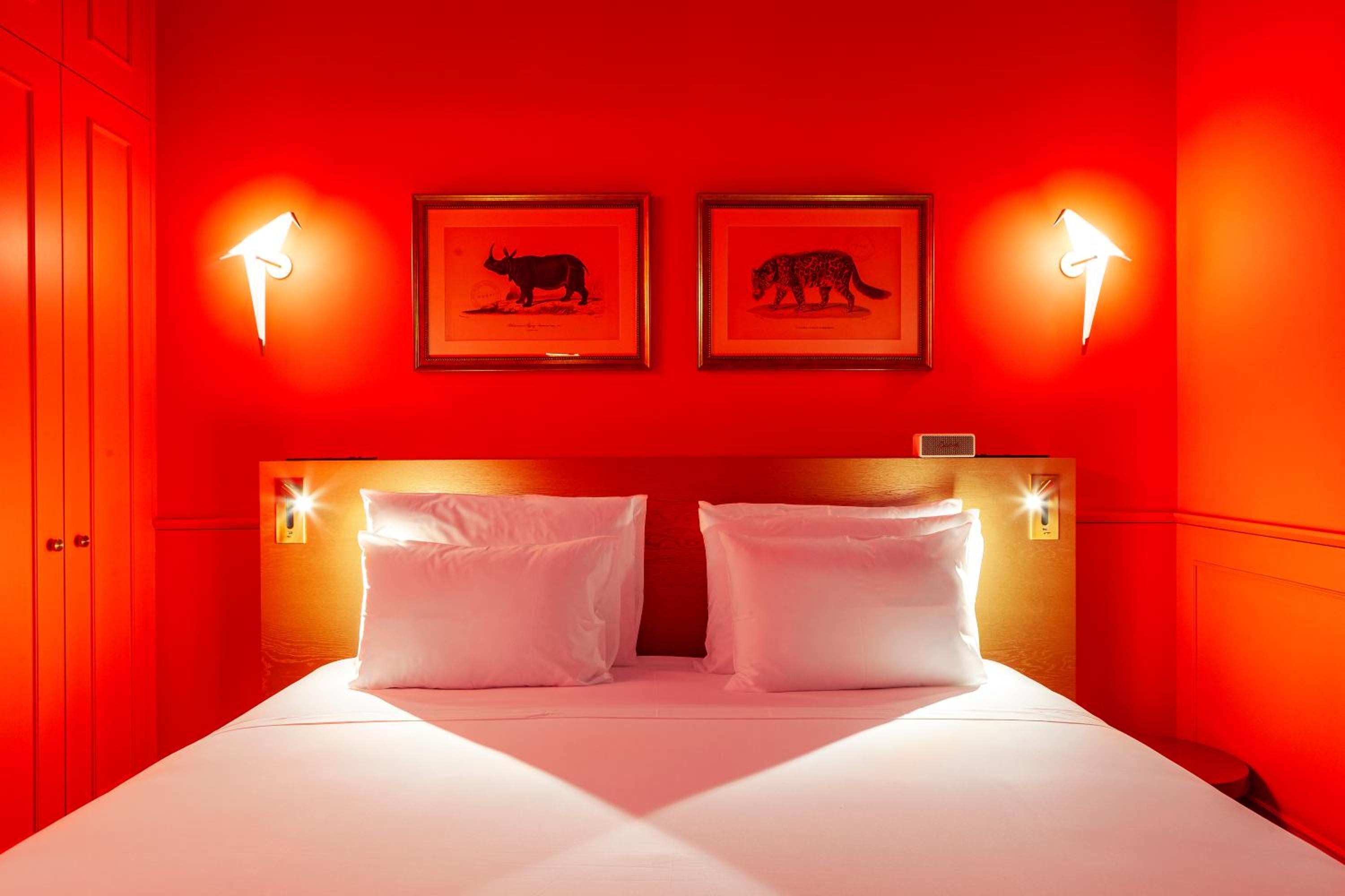 Standard Double or Twin Room - Photo 8