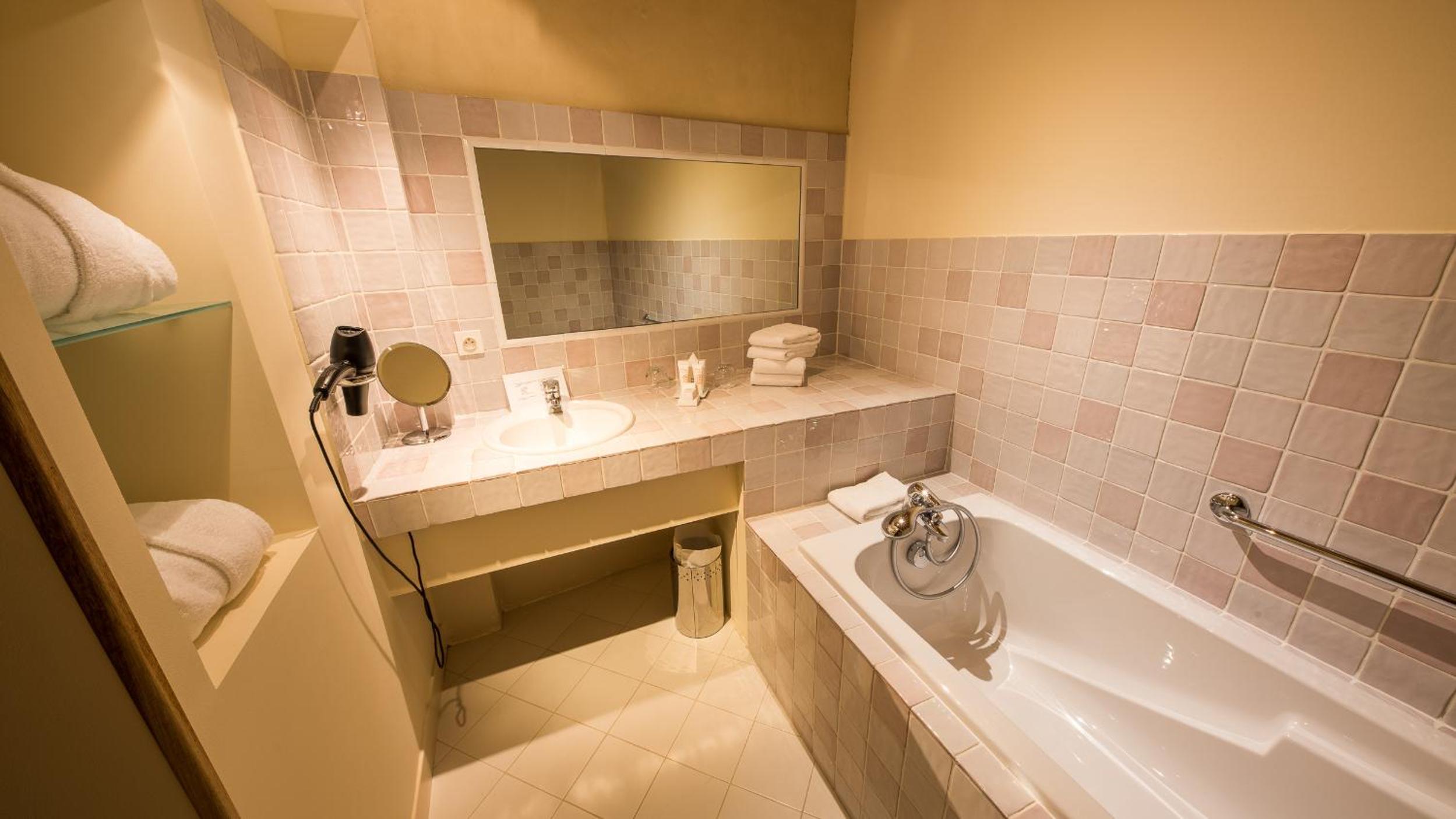 Luxury Twin Room photo 3