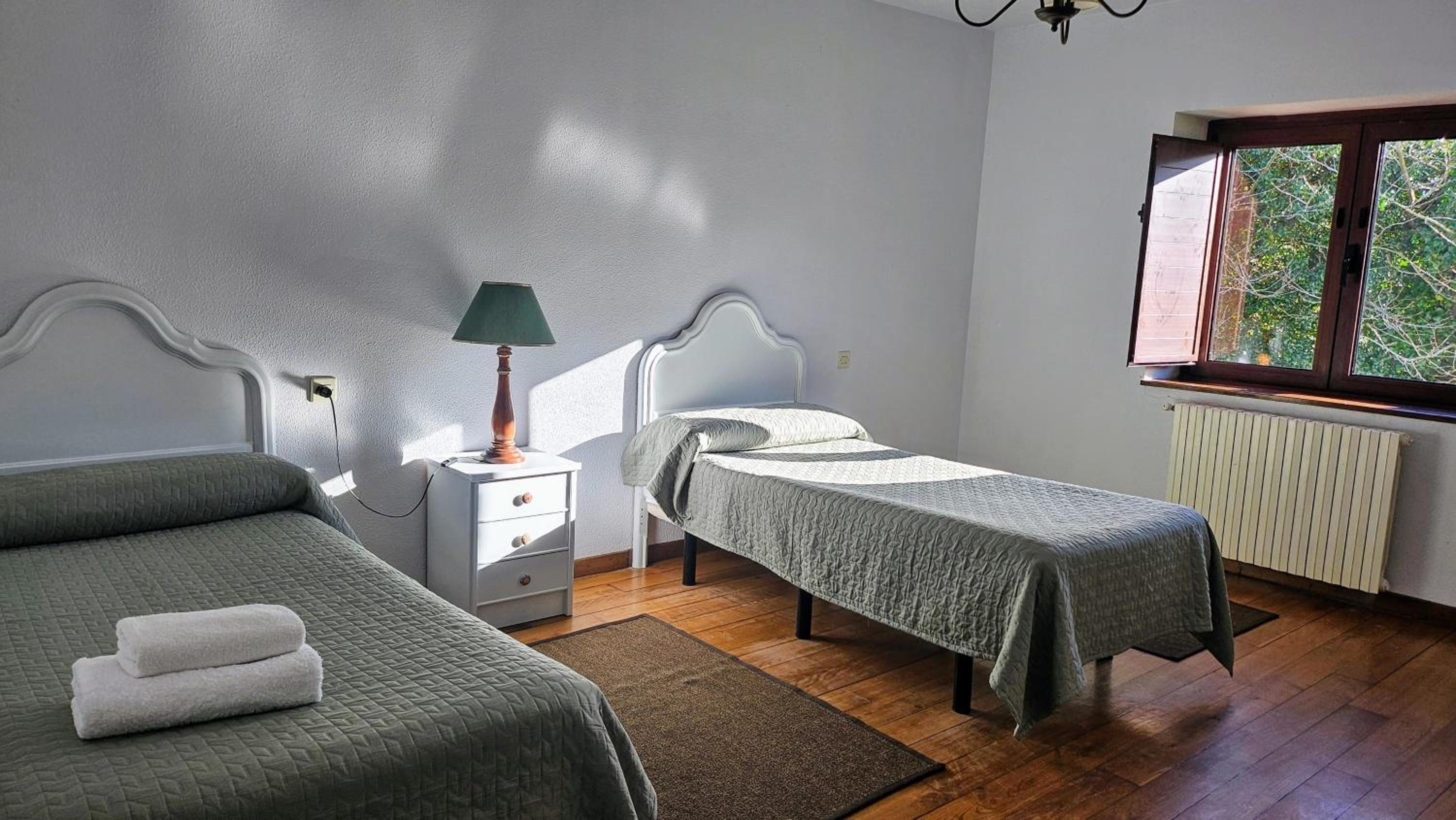 Four-Bedroom House photo 2