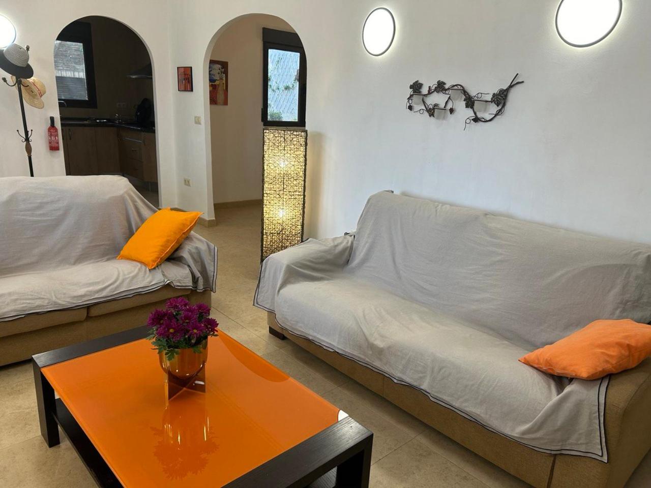 Villa de Tres Habitaciones
