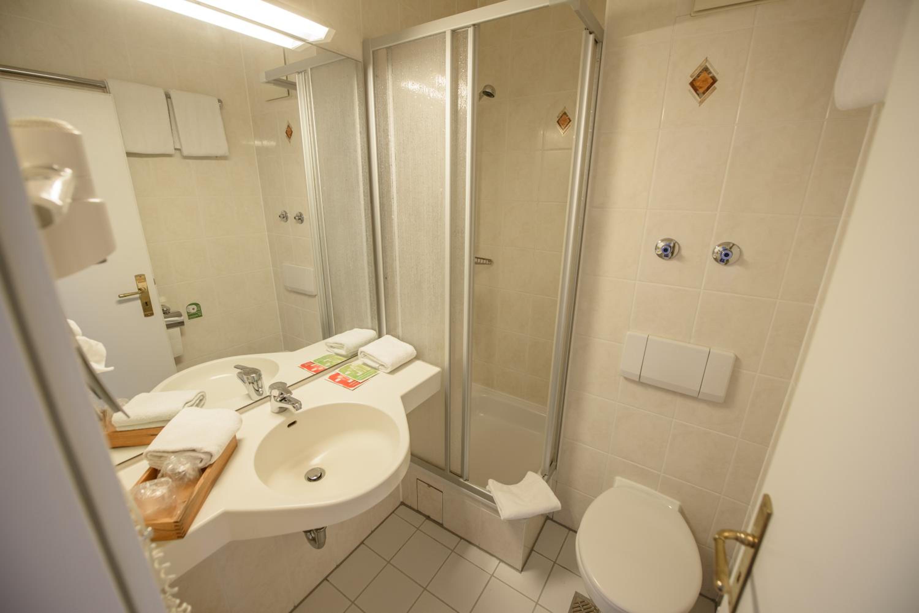 Double Room - Photo 4