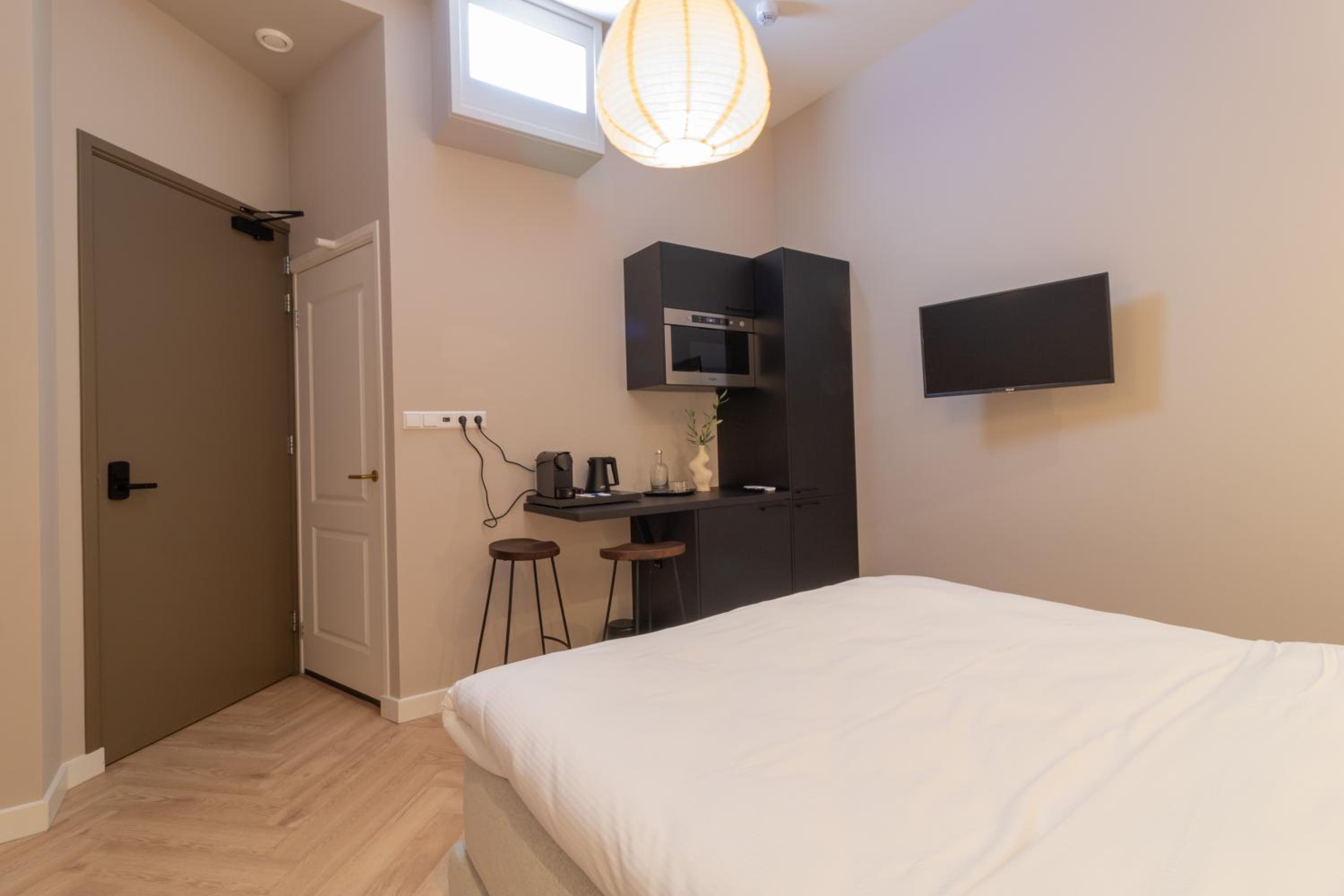 Double Room without Window photo 3
