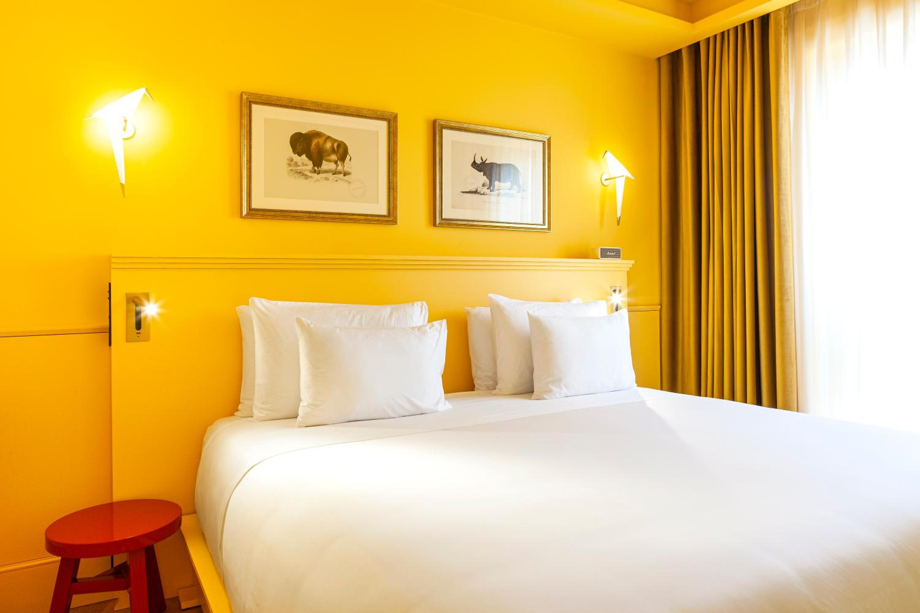 Deluxe Suite - Photo 3