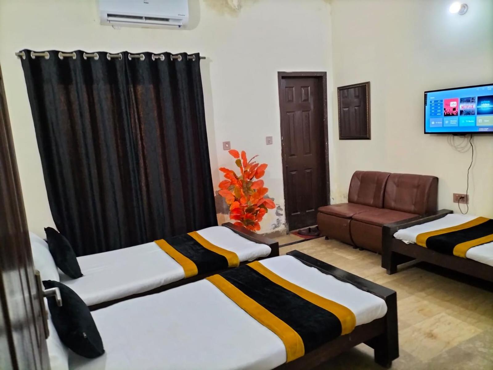 Deluxe Triple Room