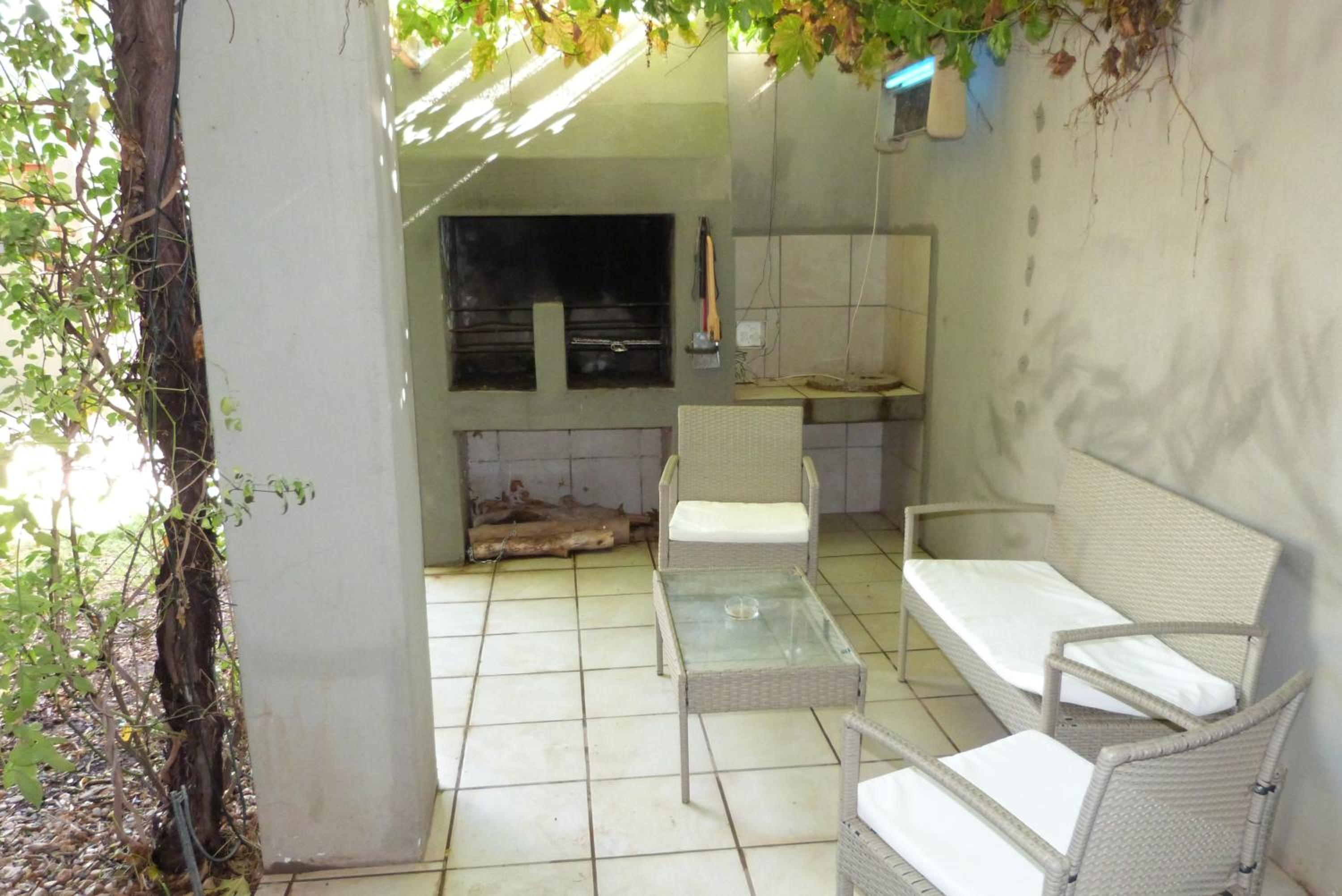 One-Bedroom Apartment - Photo 26