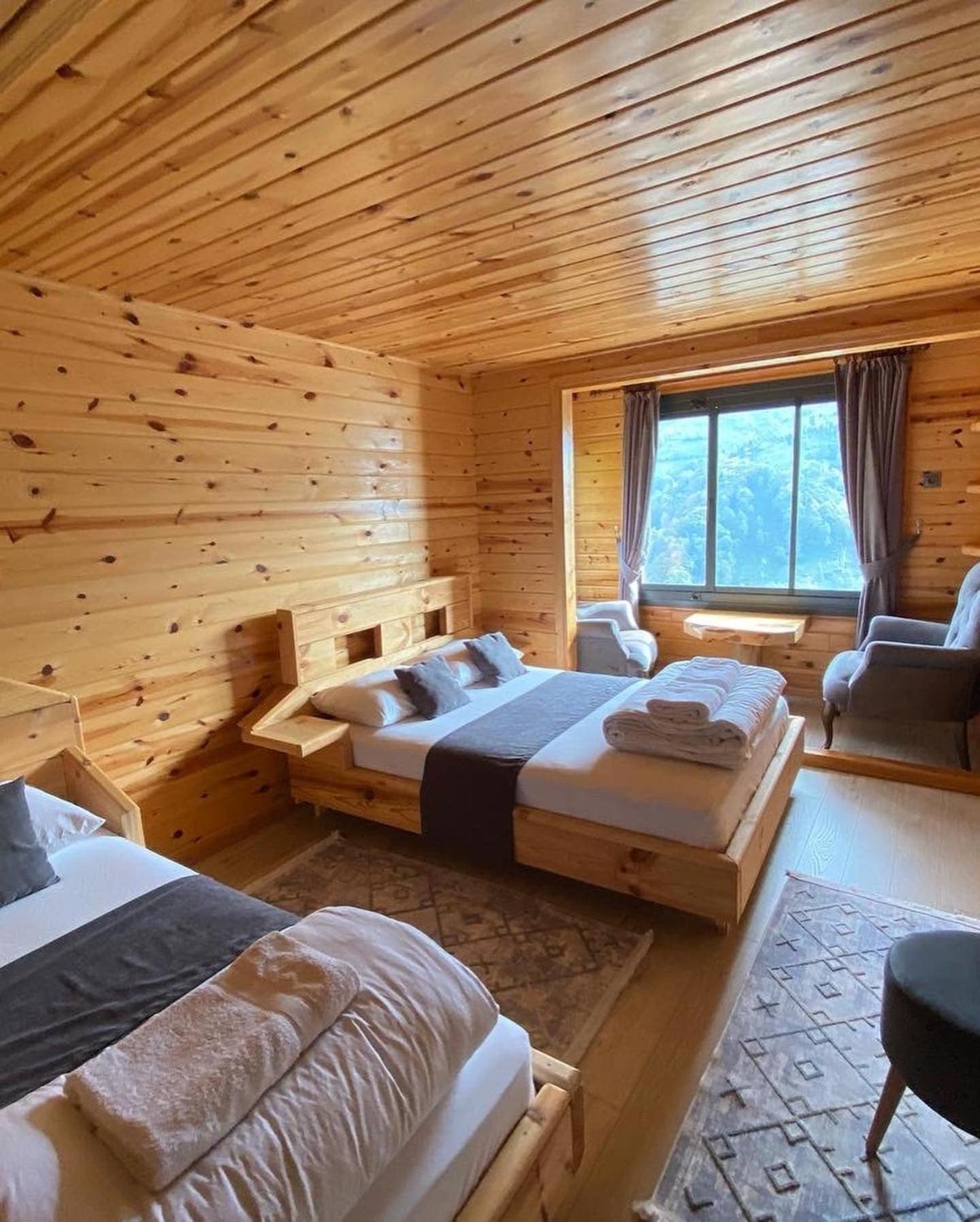 Deluxe Triple Room photo 2