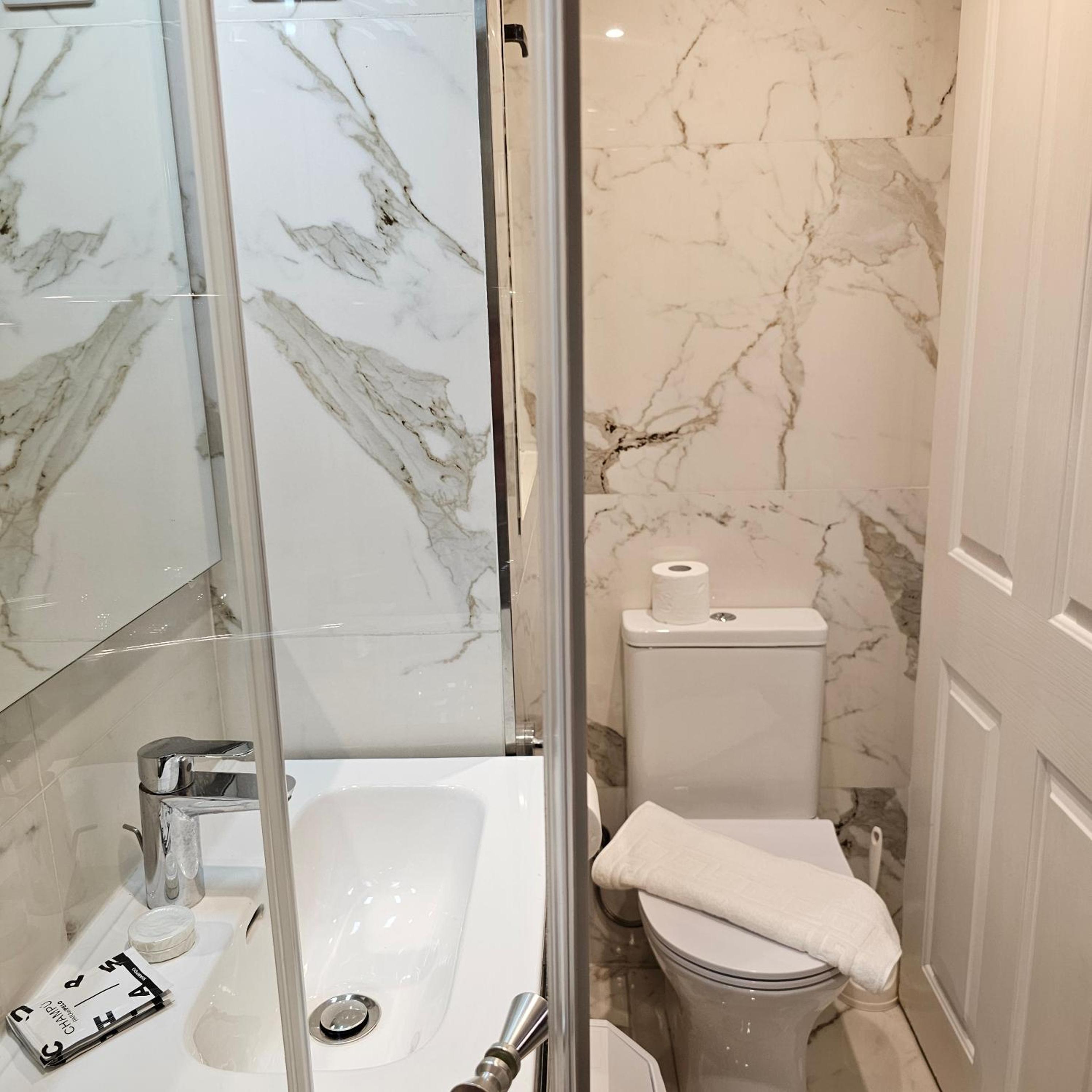 Family Suite - Photo 5