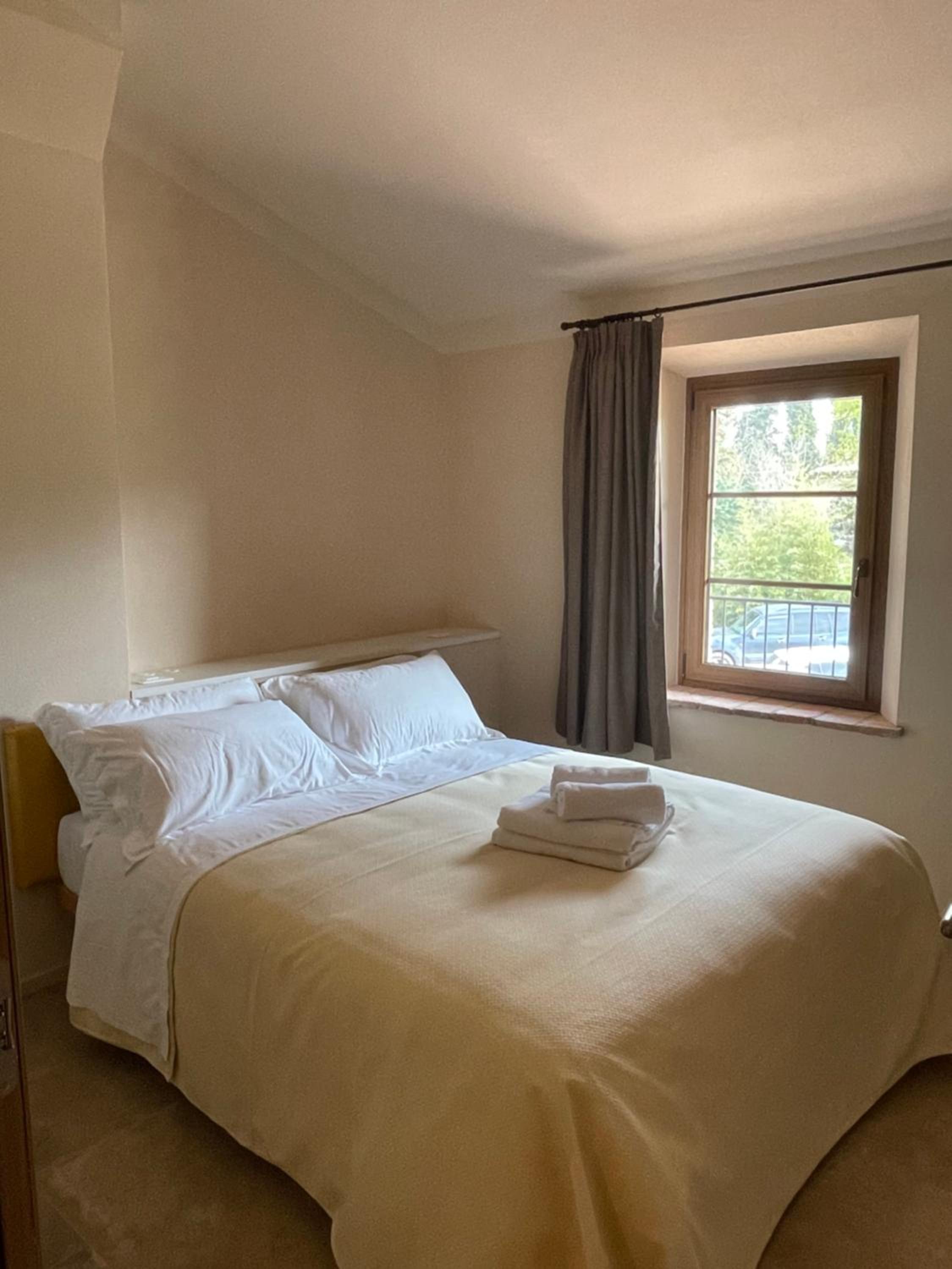 Double or Twin Room photo 3