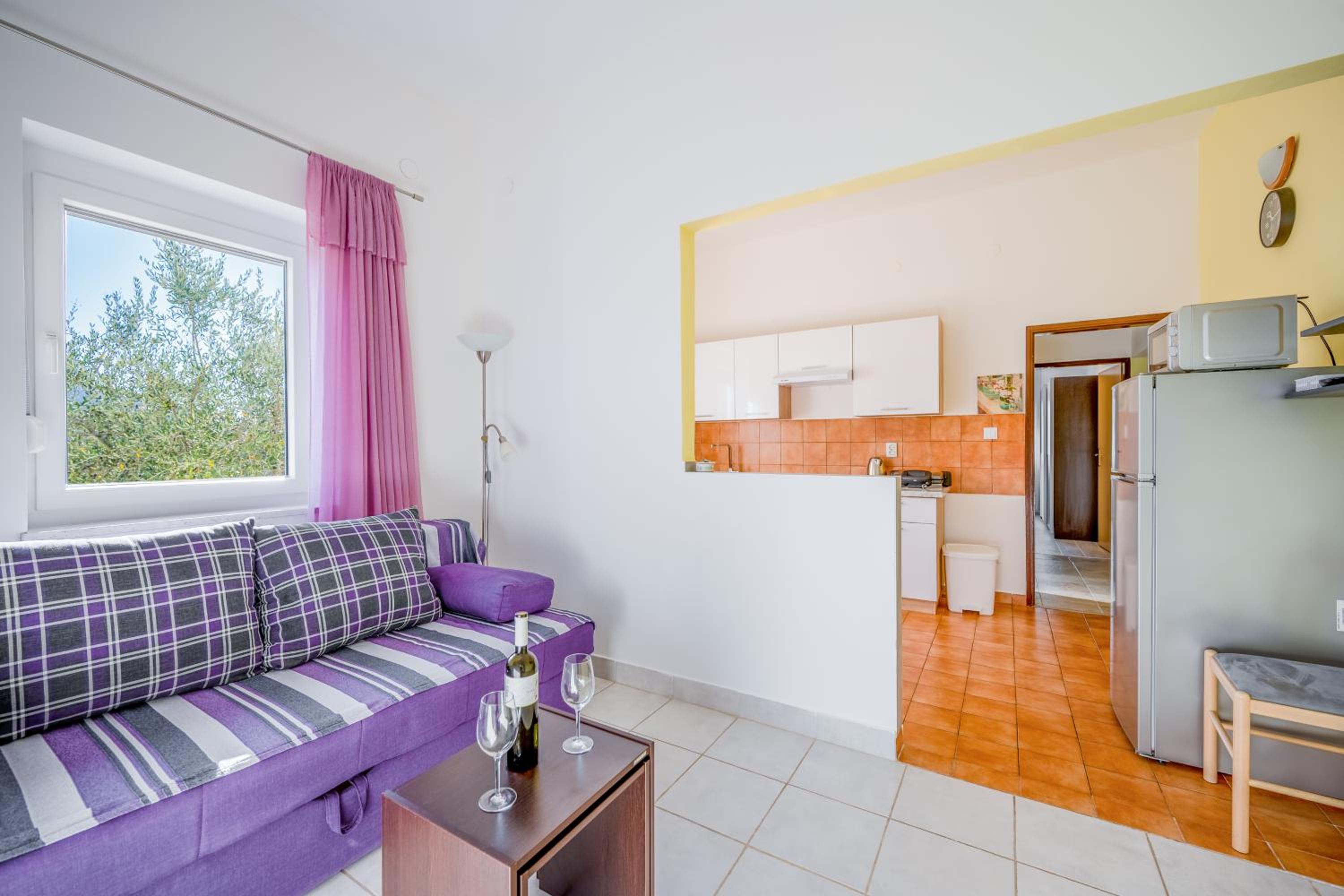 Apartment with Balcony photo 1