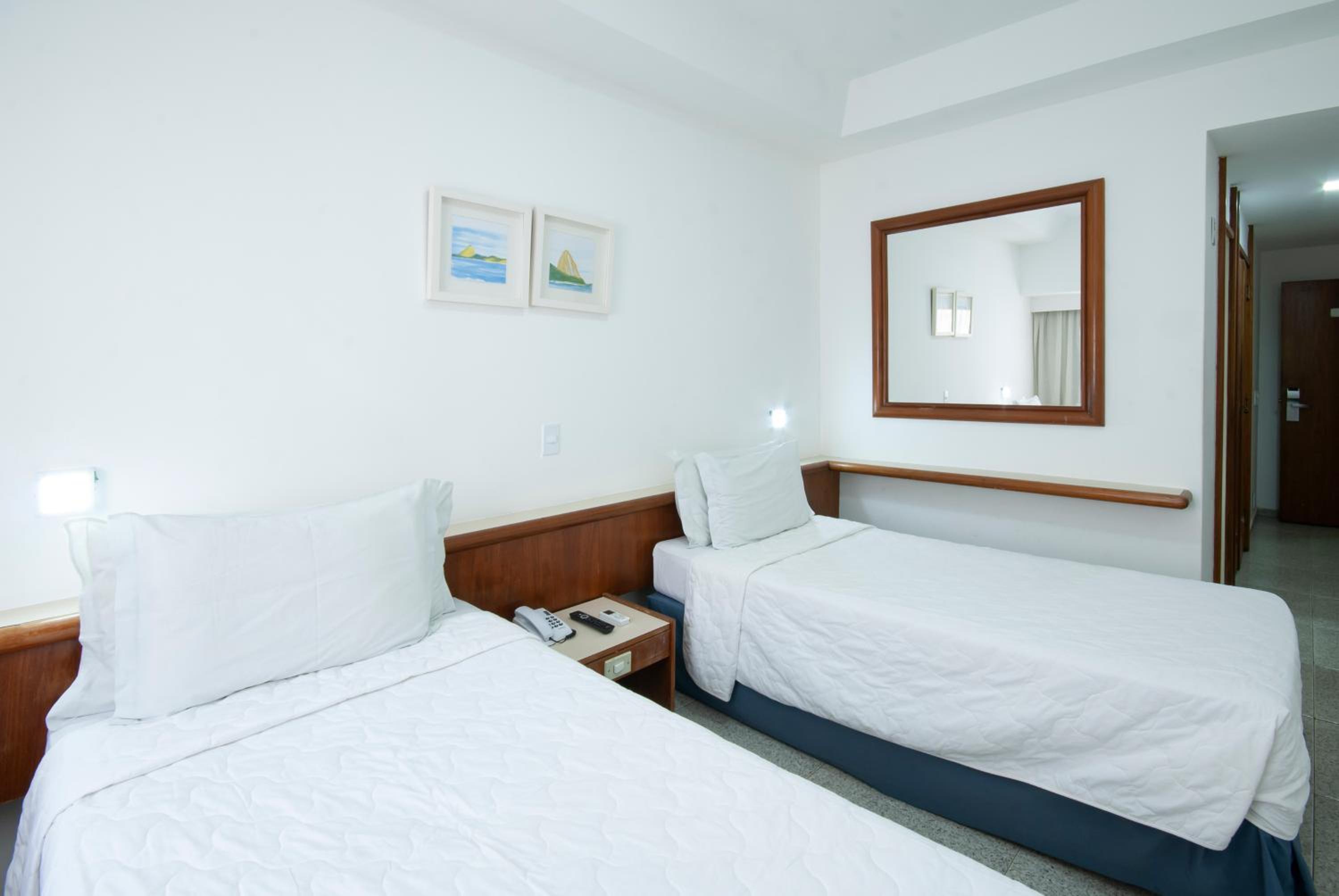 Standard Twin Room - Photo 1