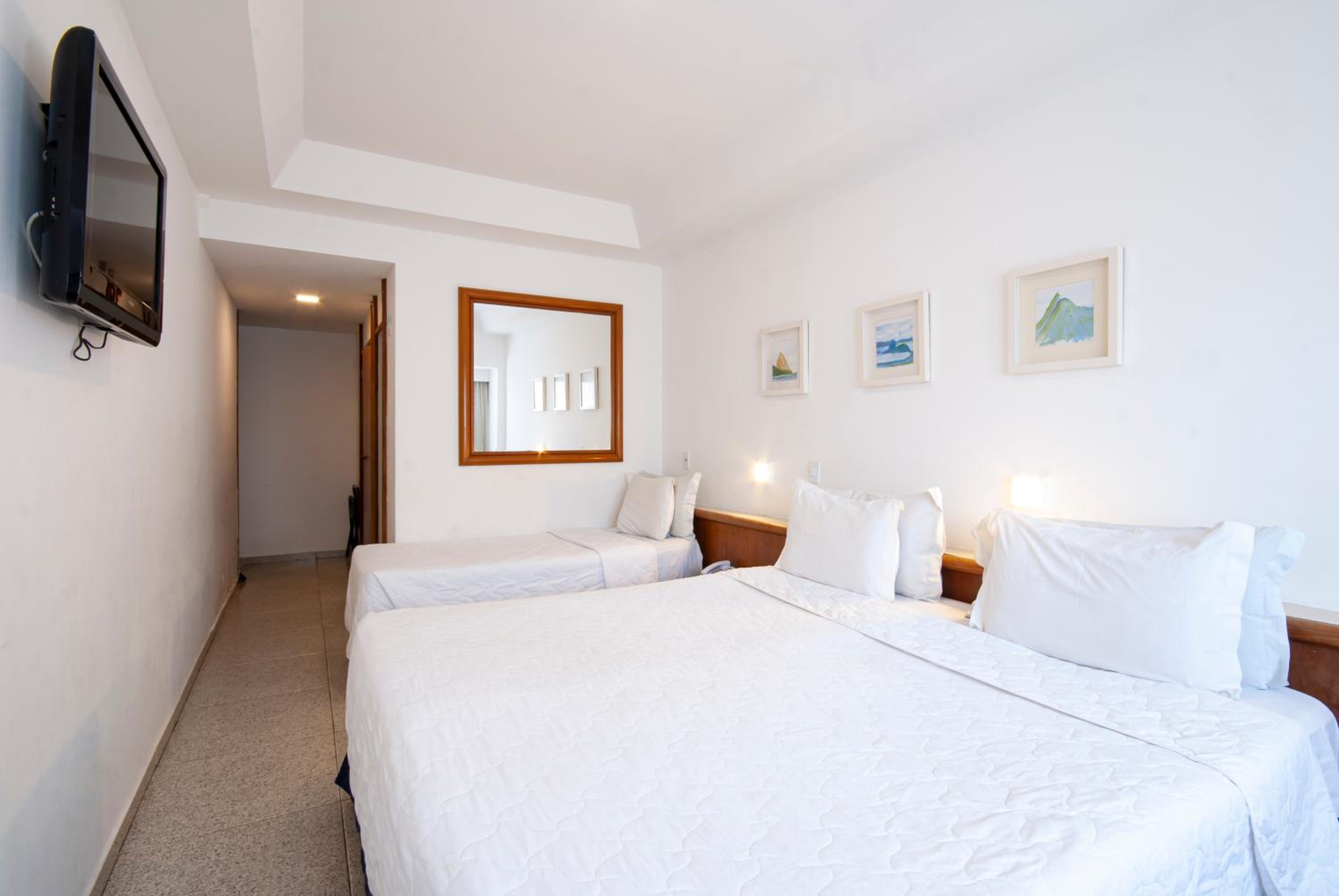 Standard Triple Room - Photo 1