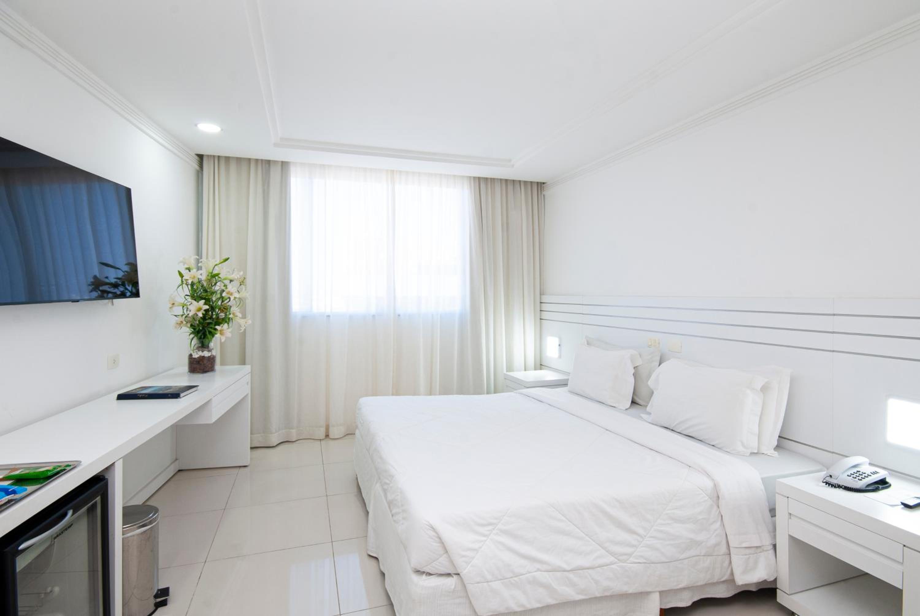 Suite - Photo 4