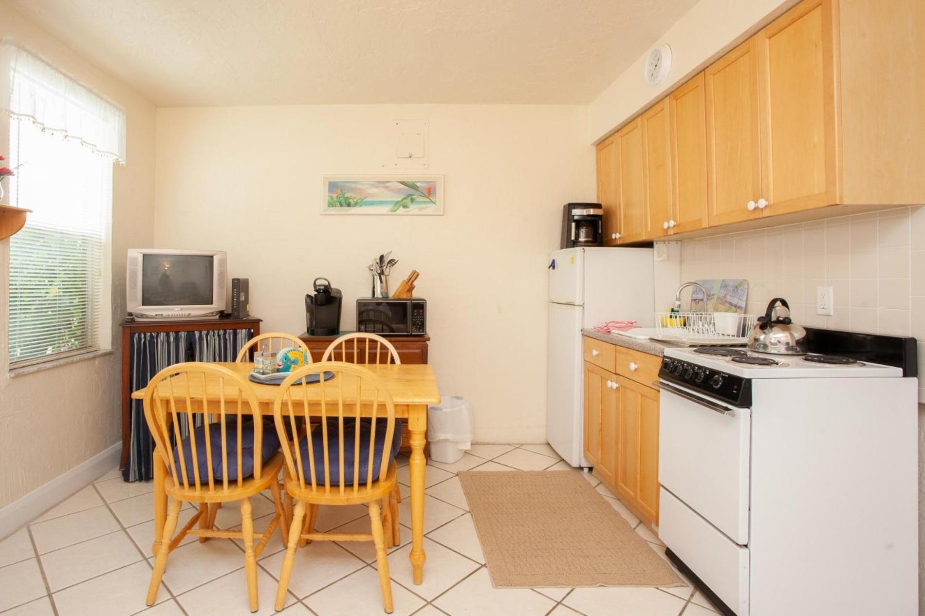 Apartment photo 3