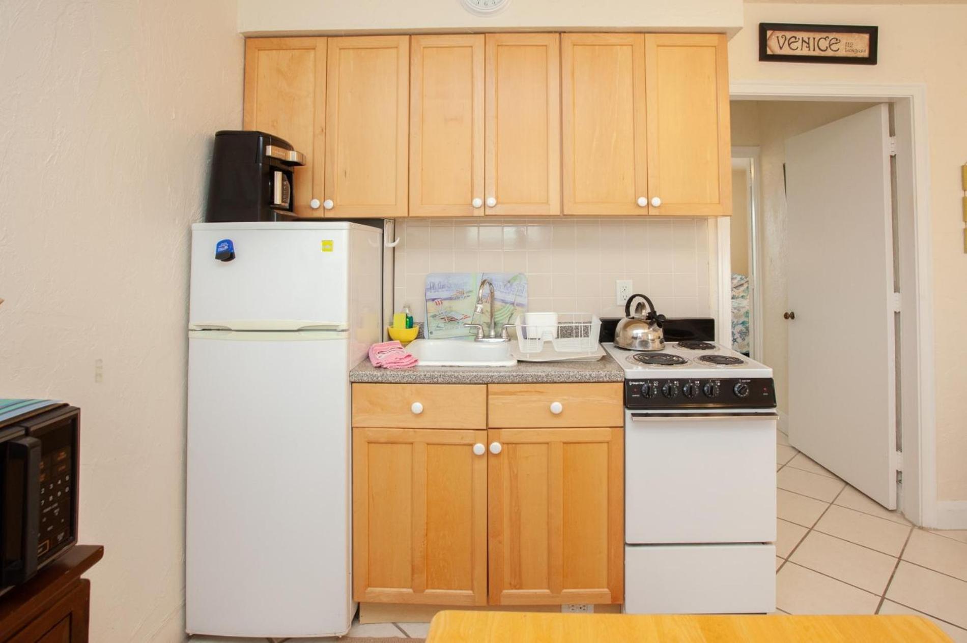 Apartment photo 2