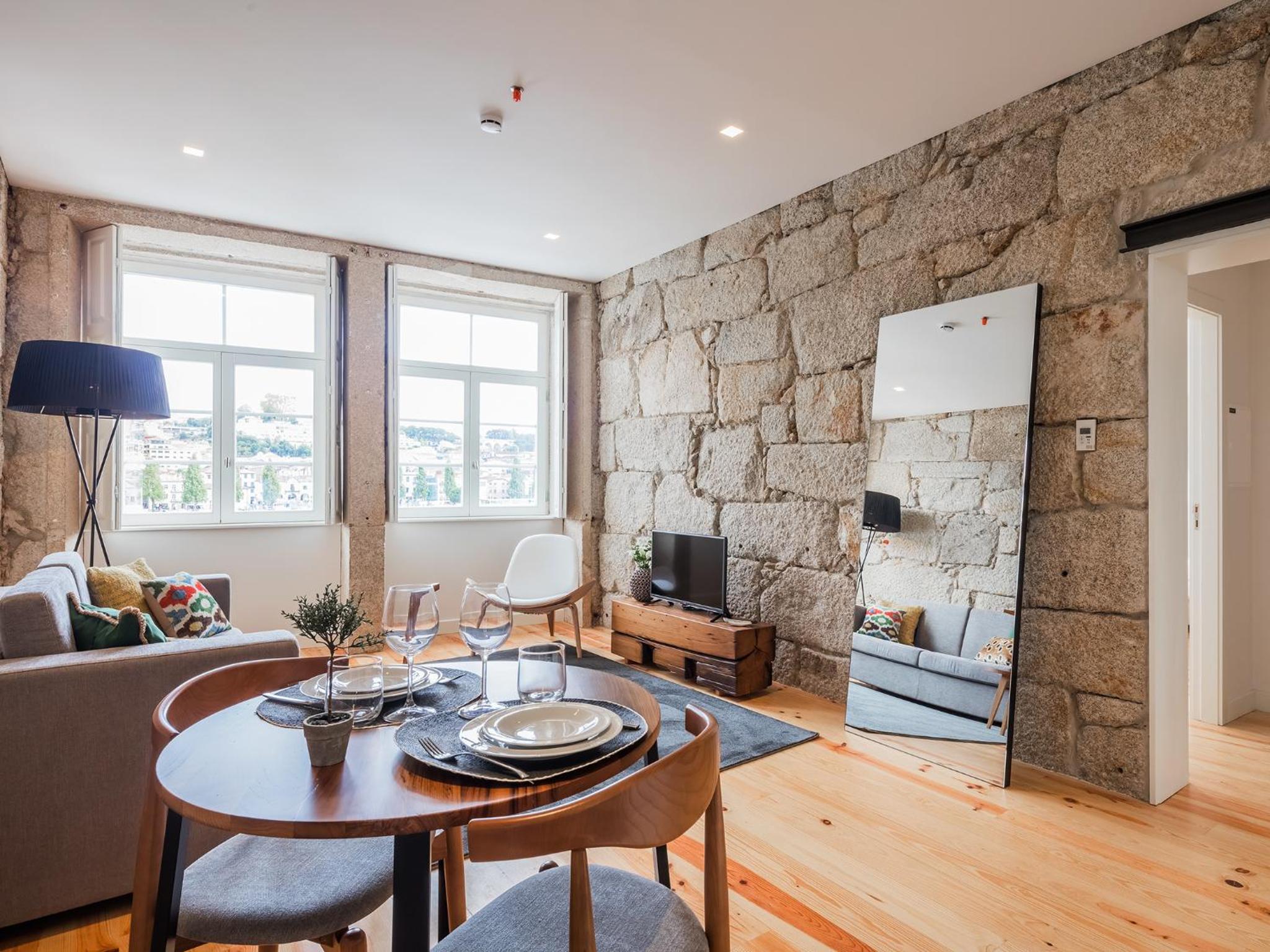 One-Bedroom Apartment with River View thumbnail 5