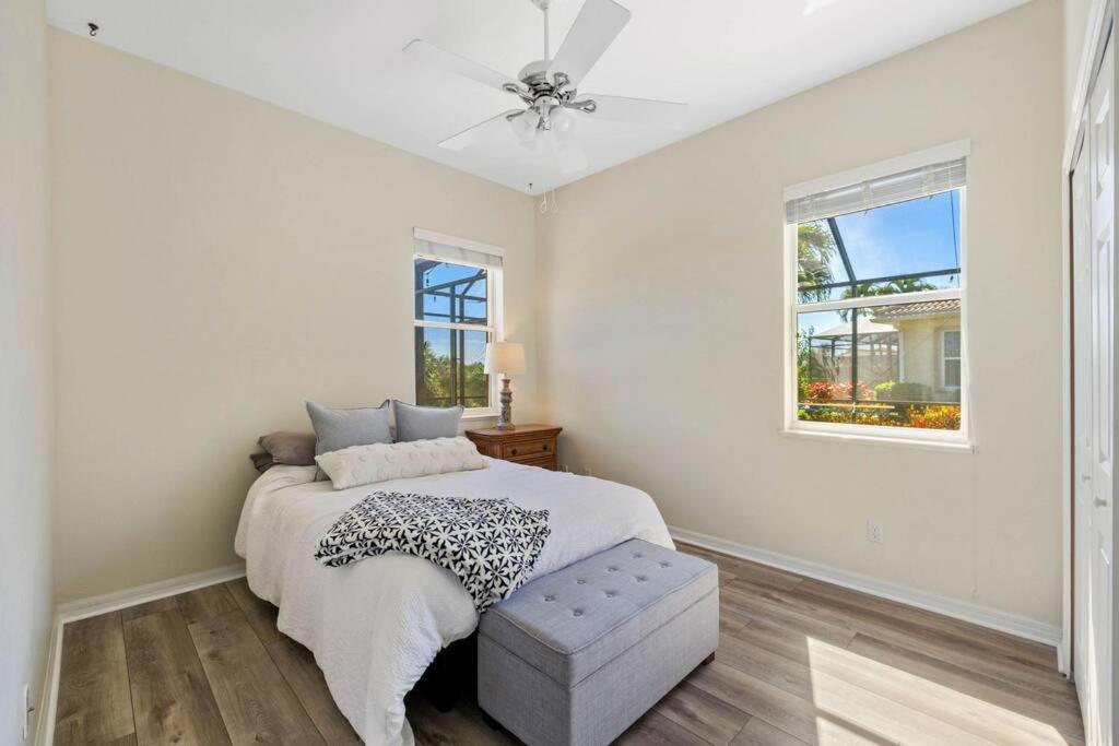 Three-Bedroom House photo 1