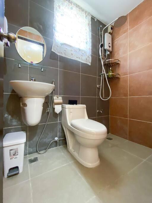 Three-Bedroom House photo 3