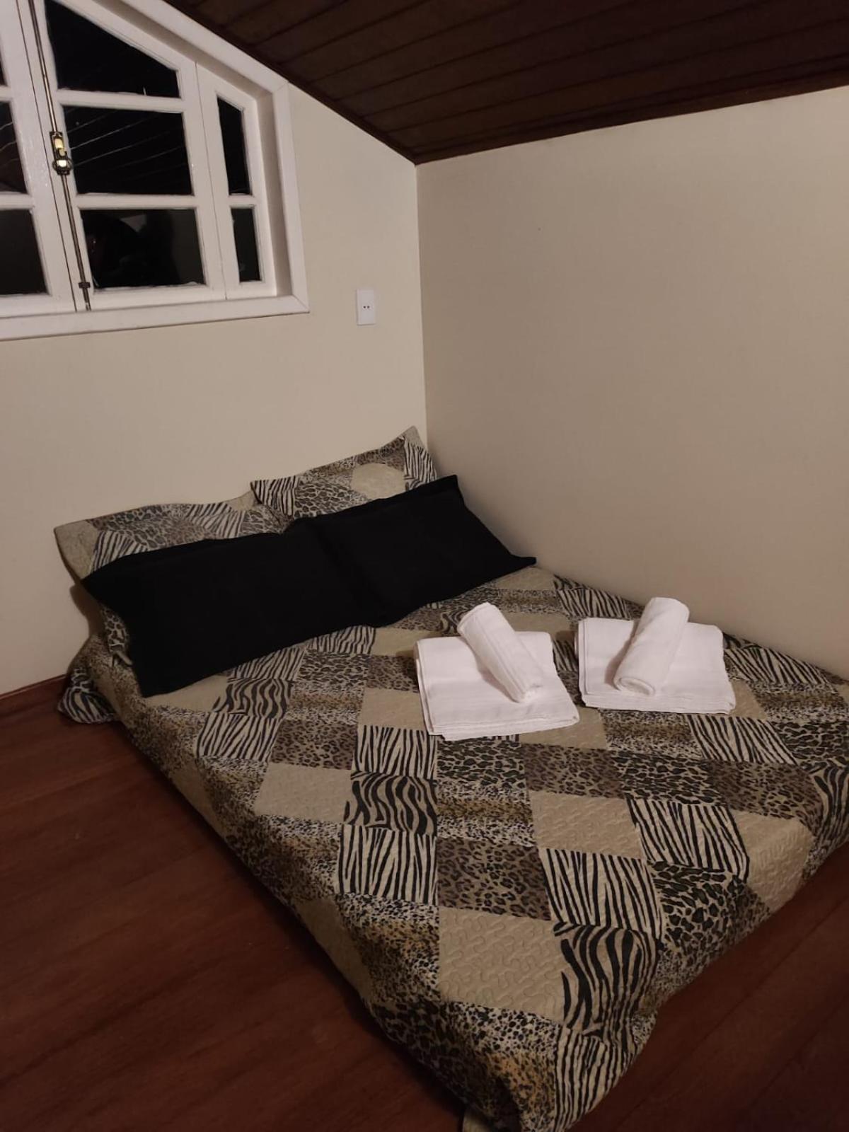 Suite with Hot Tub photo 3