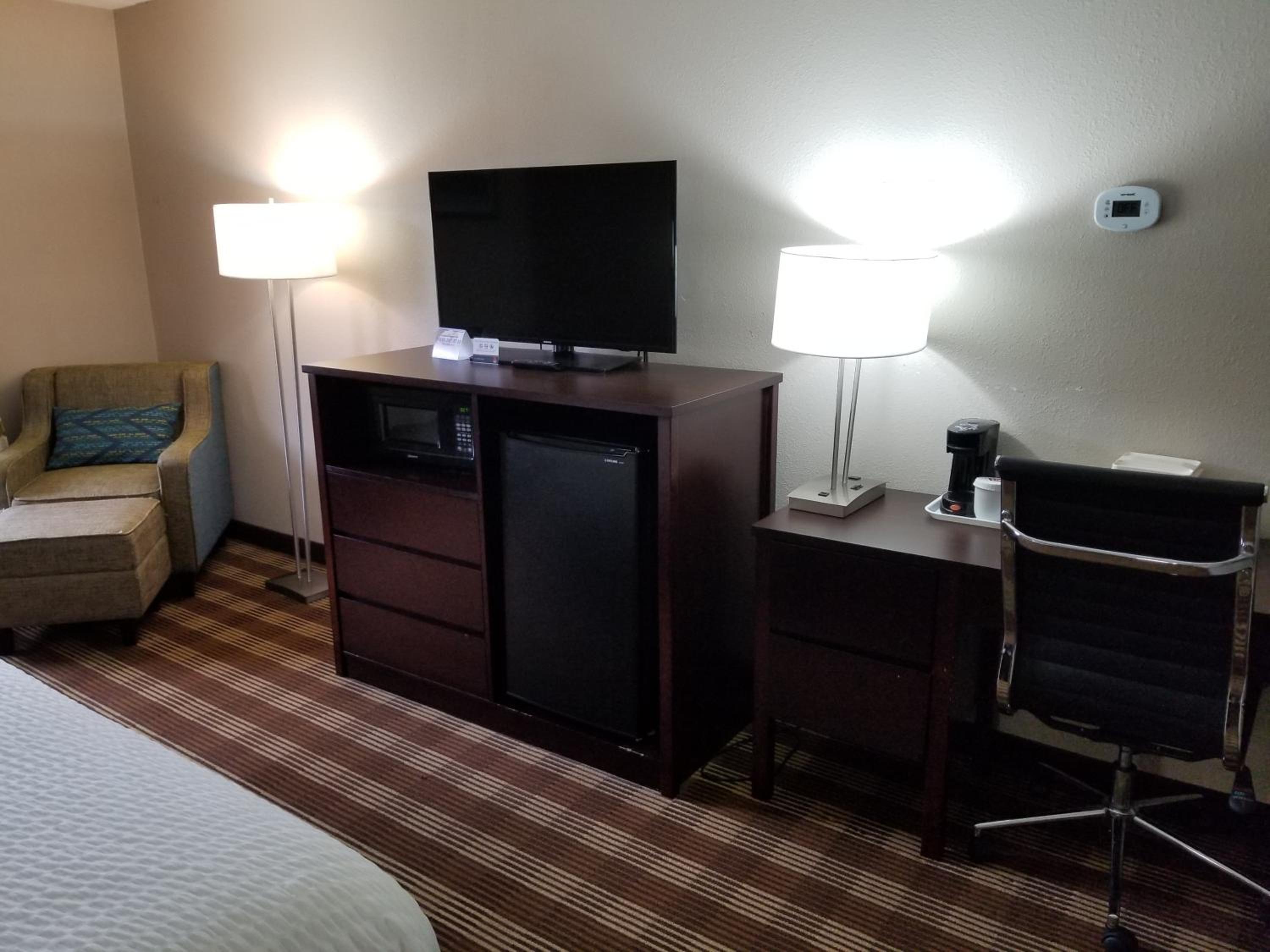 Standard Queen Room - Photo 4