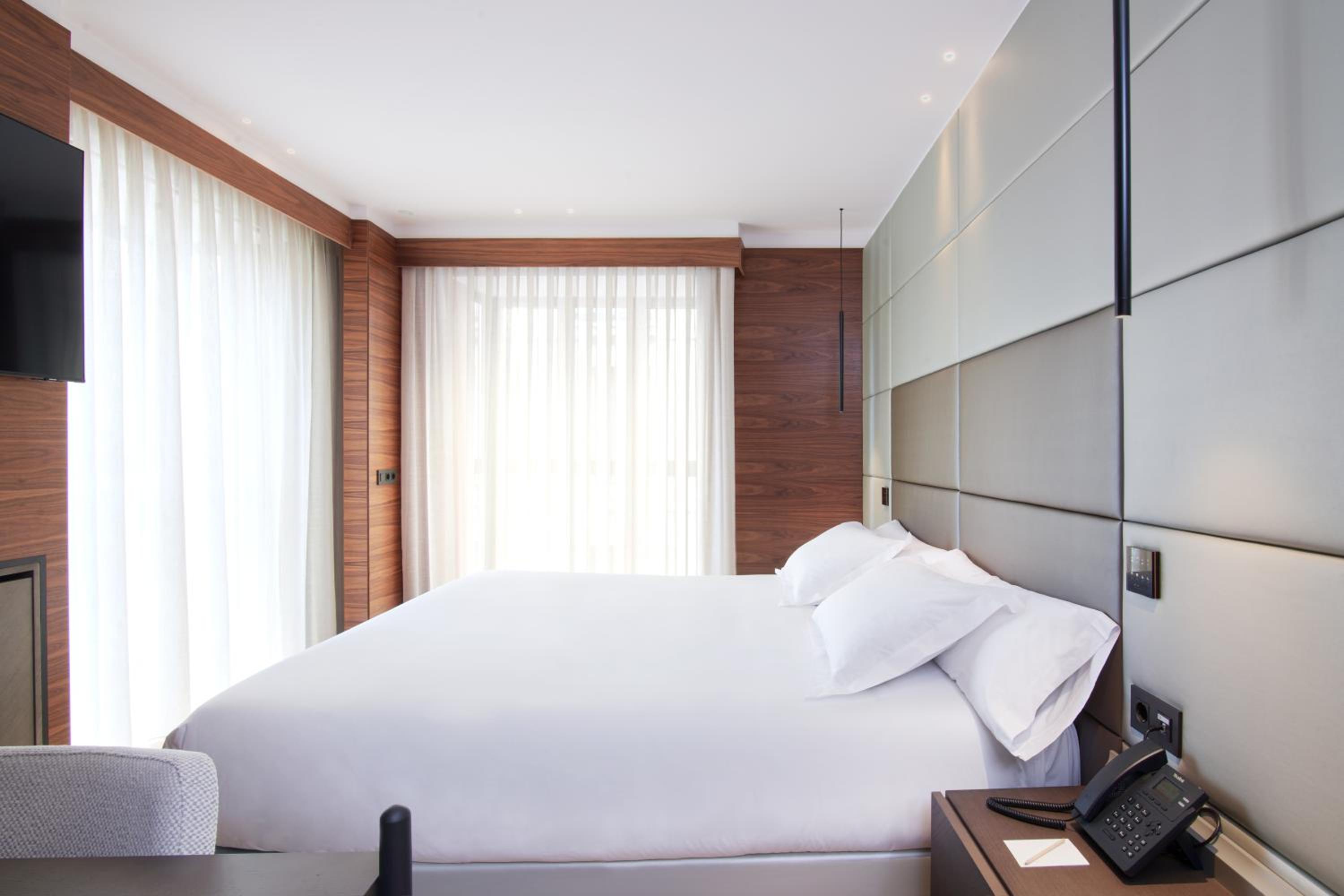 Superior Double Room - Photo 4