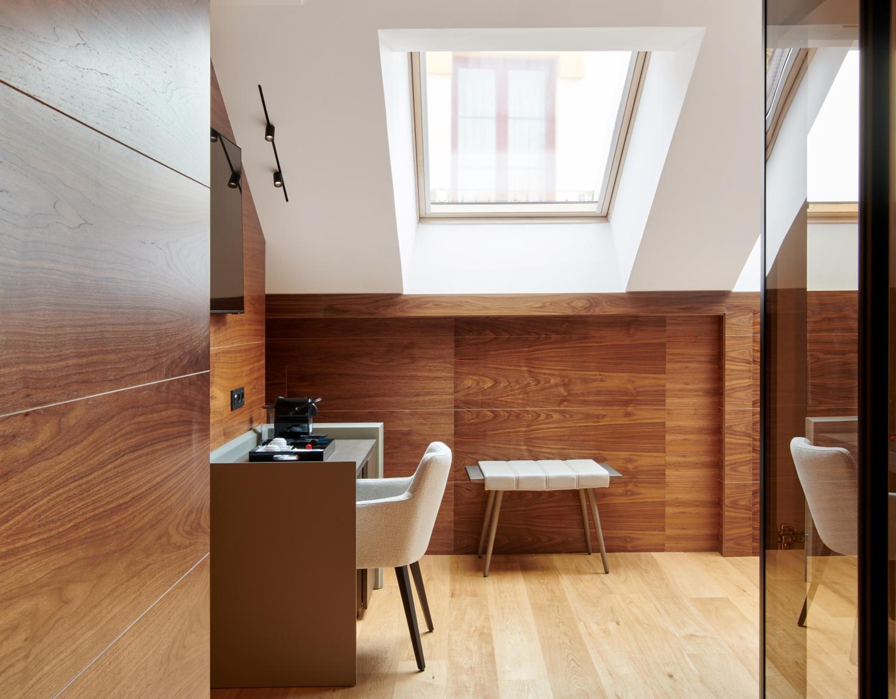 Premium Double Room - Photo 5