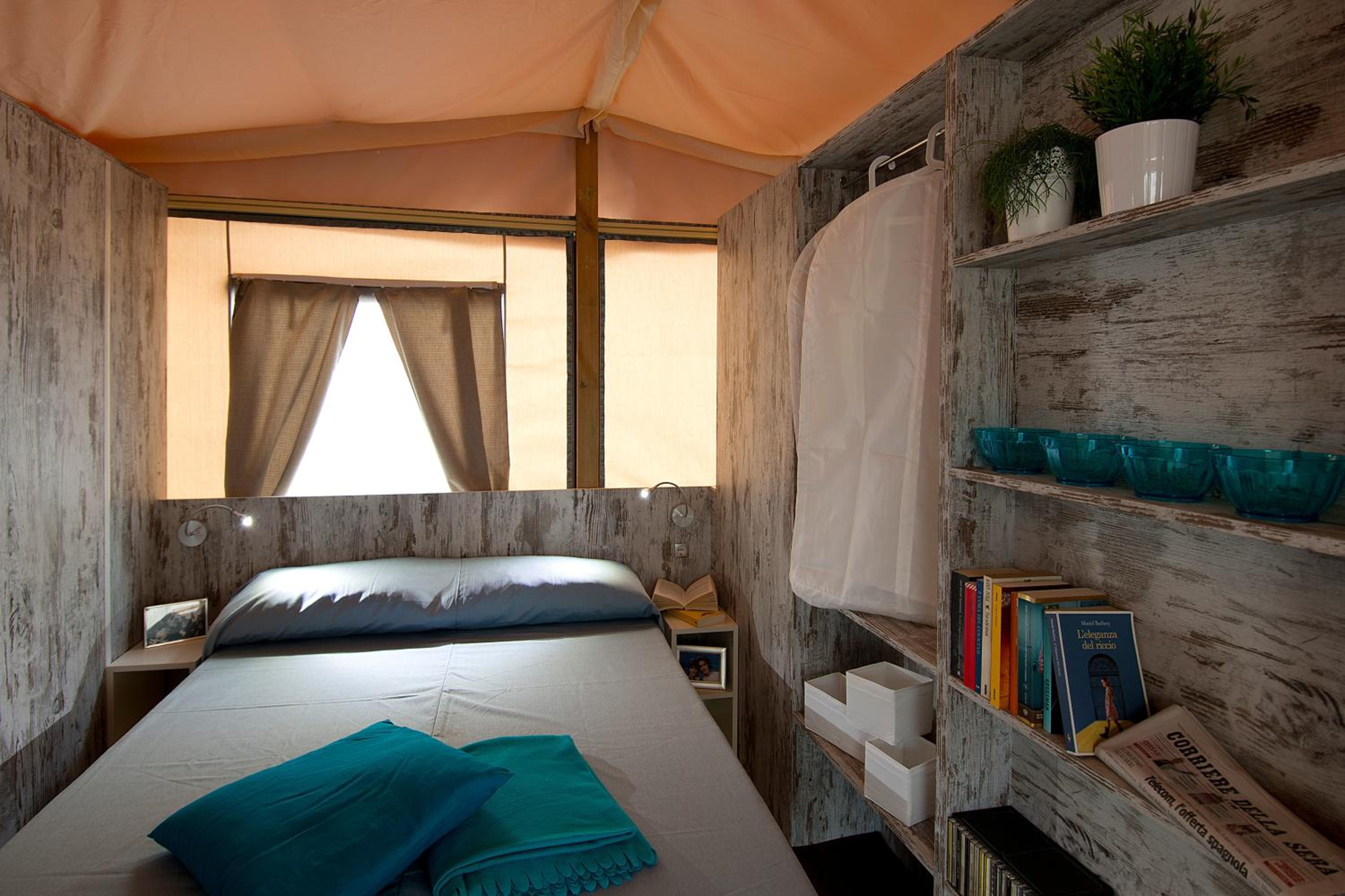 Tent (5 Adults) photo 1