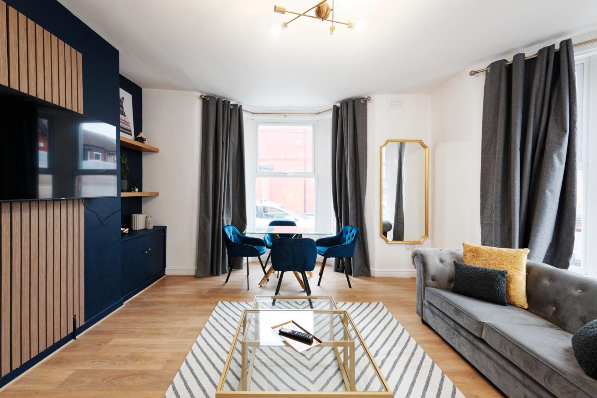 Two-Bedroom Deluxe Apartment