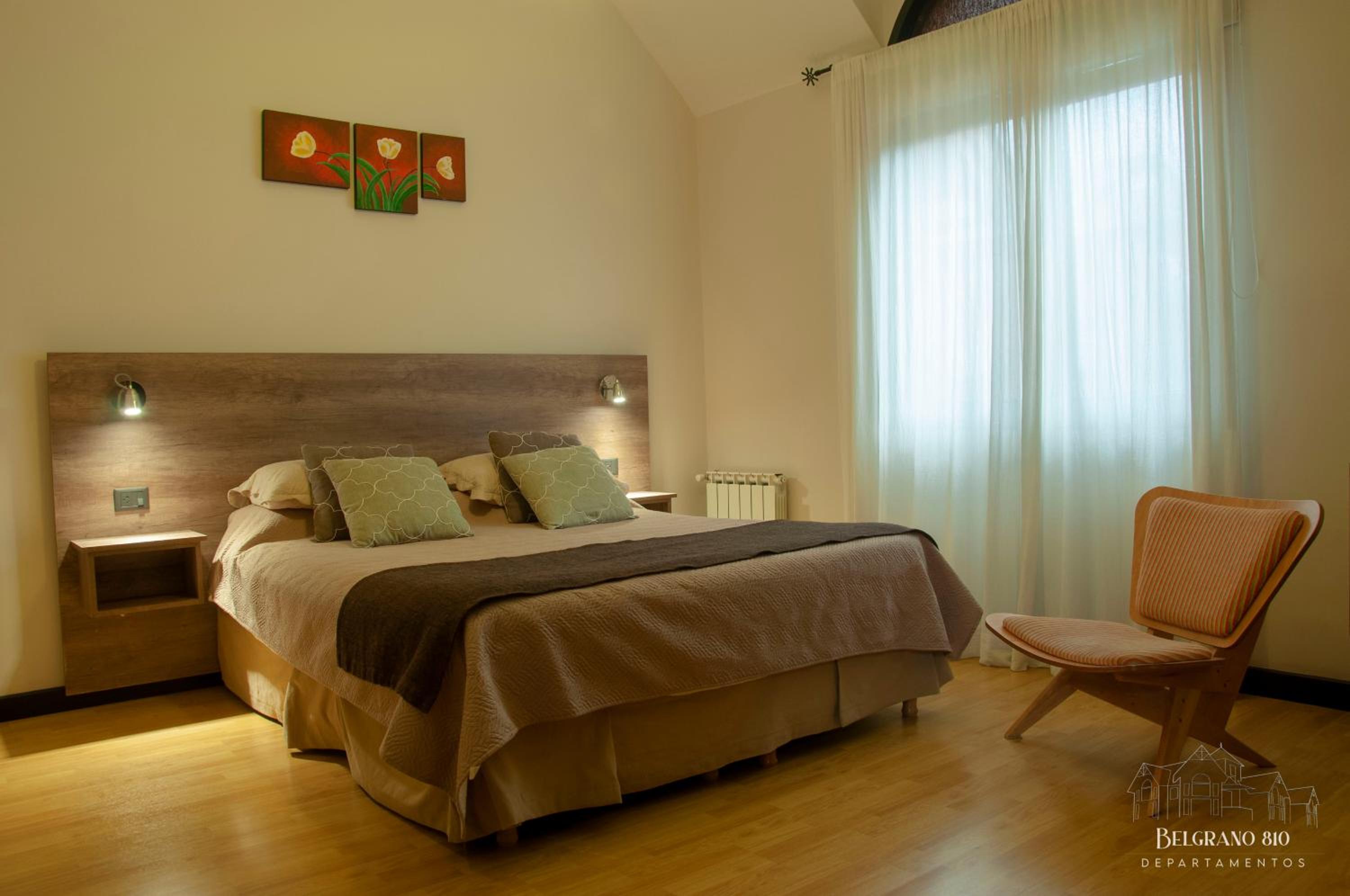 One-Bedroom Premium Apartment photo 1