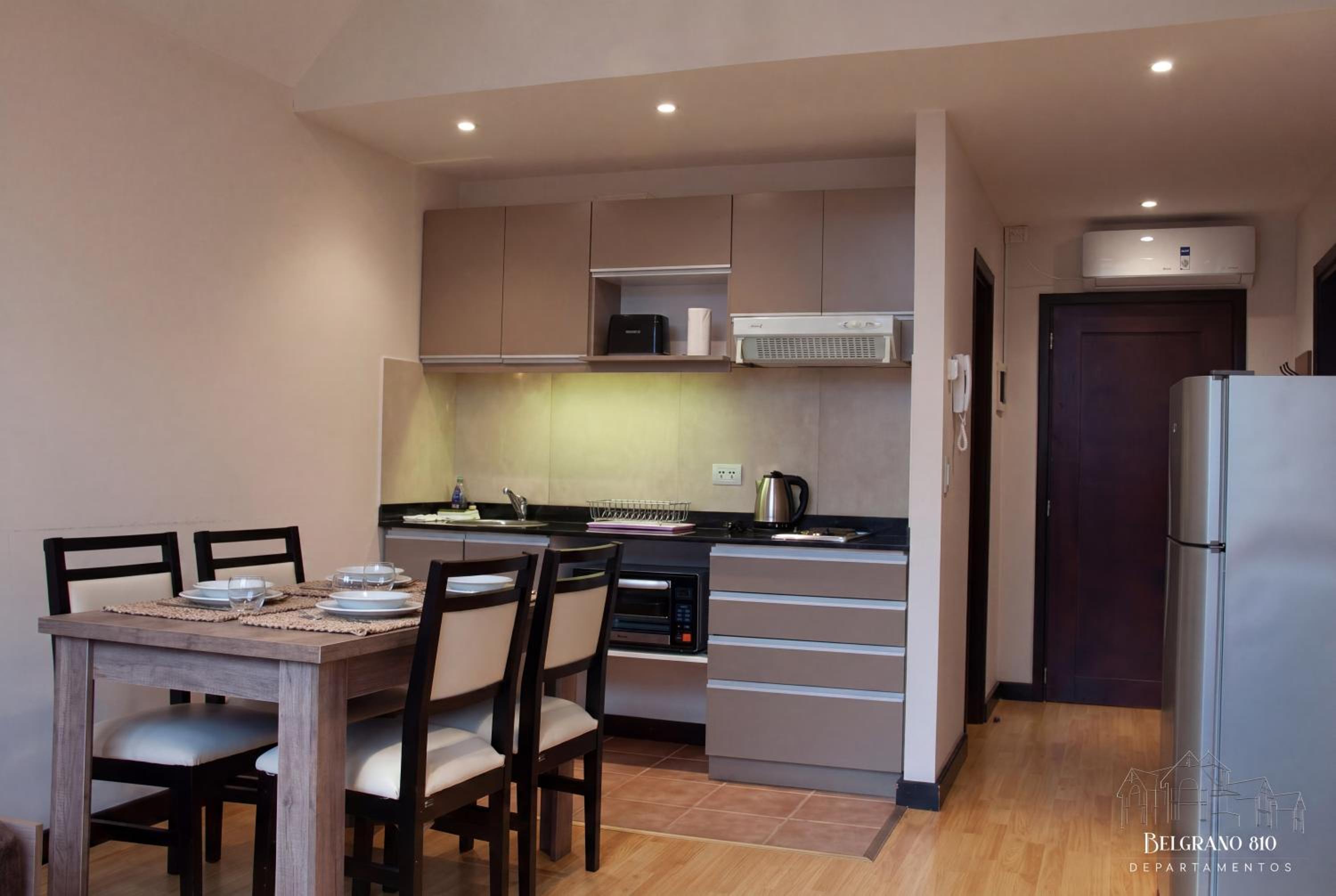 One-Bedroom Premium Apartment photo 2