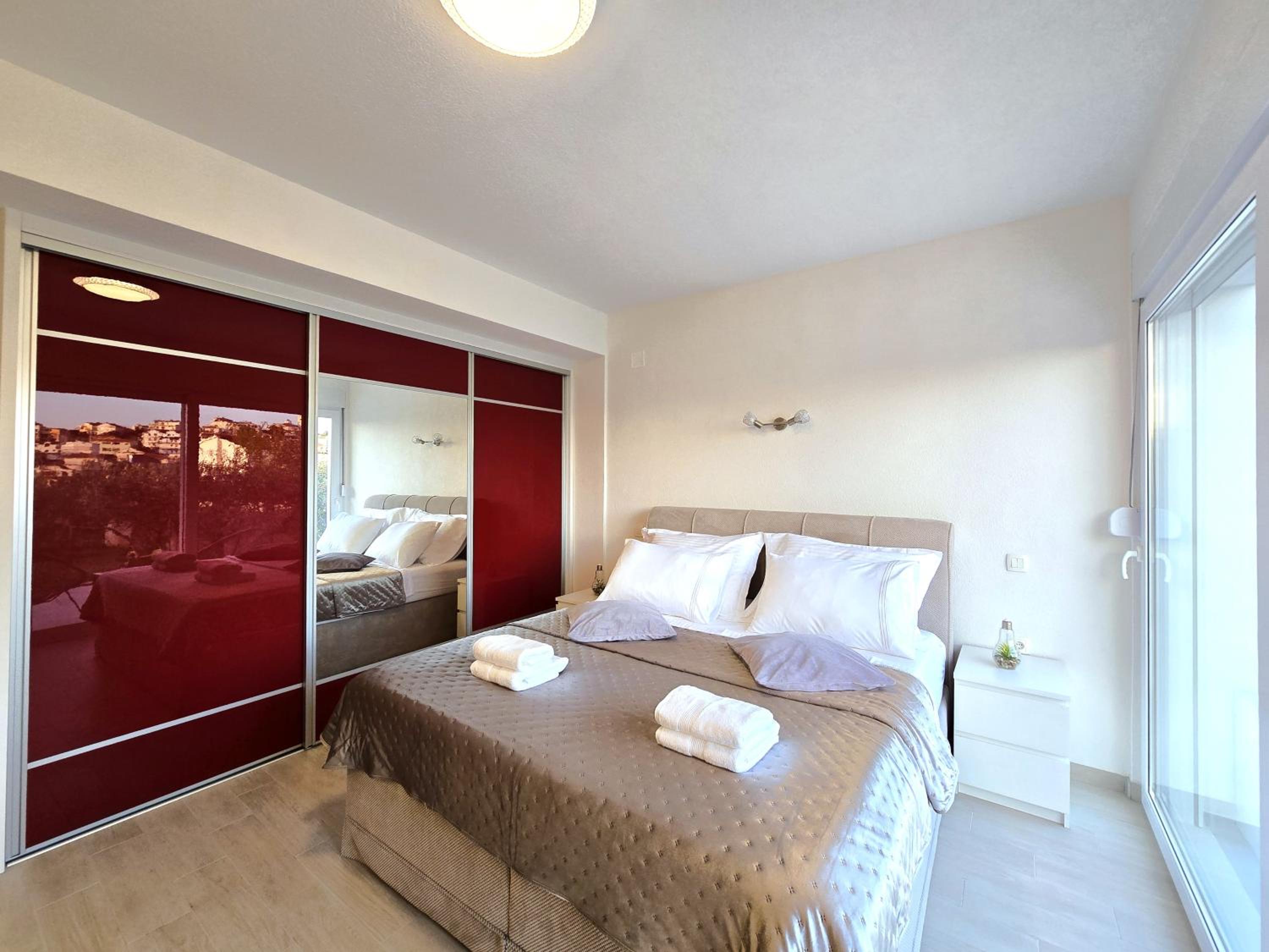 Three-Bedroom Villa photo 2