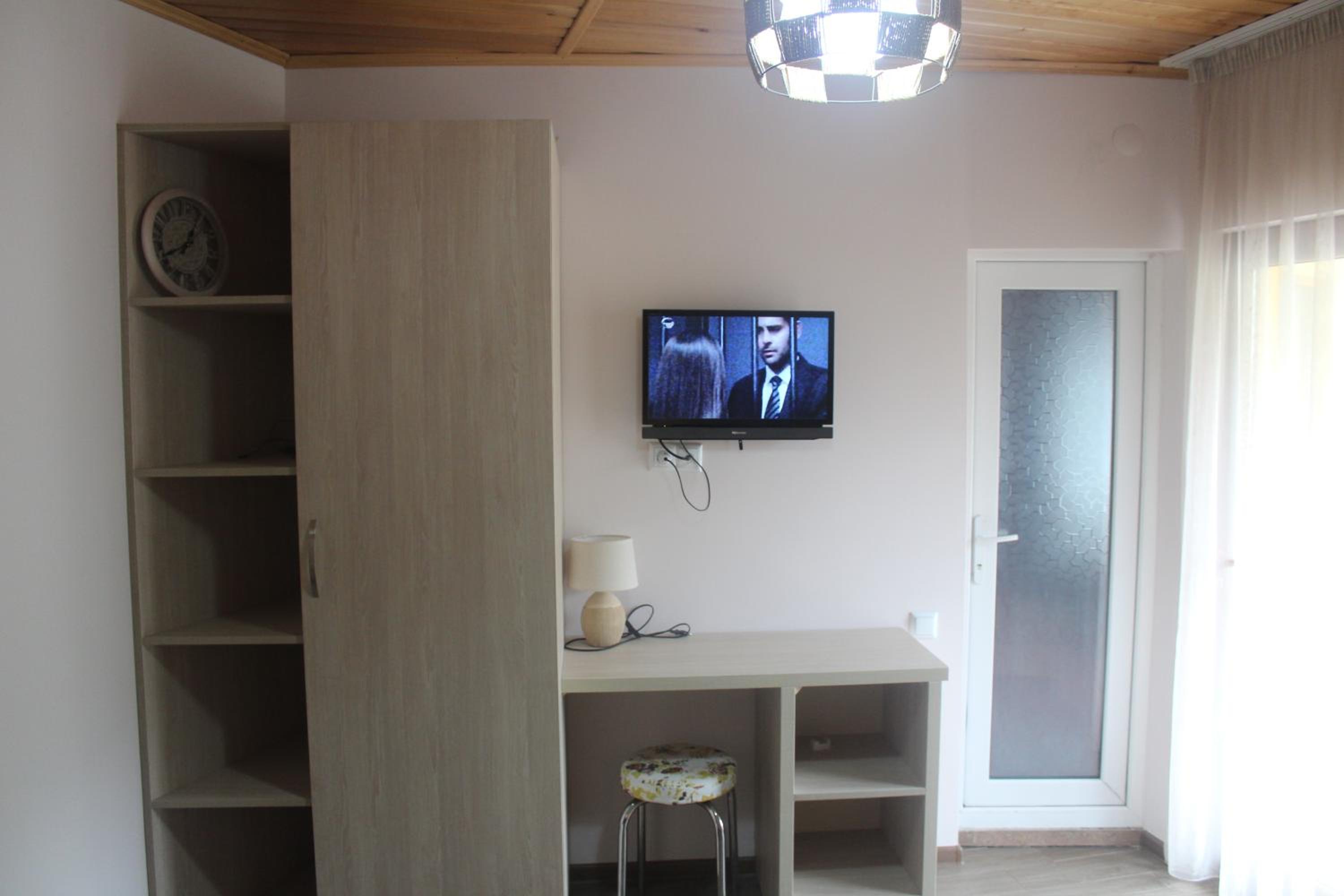 Standard Triple Room photo 2