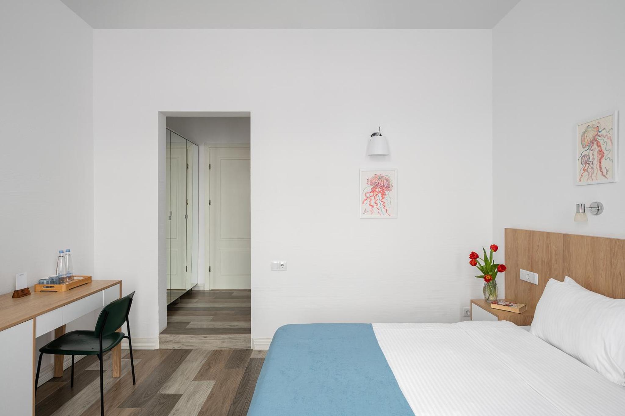 Standard Double Room - Photo 4