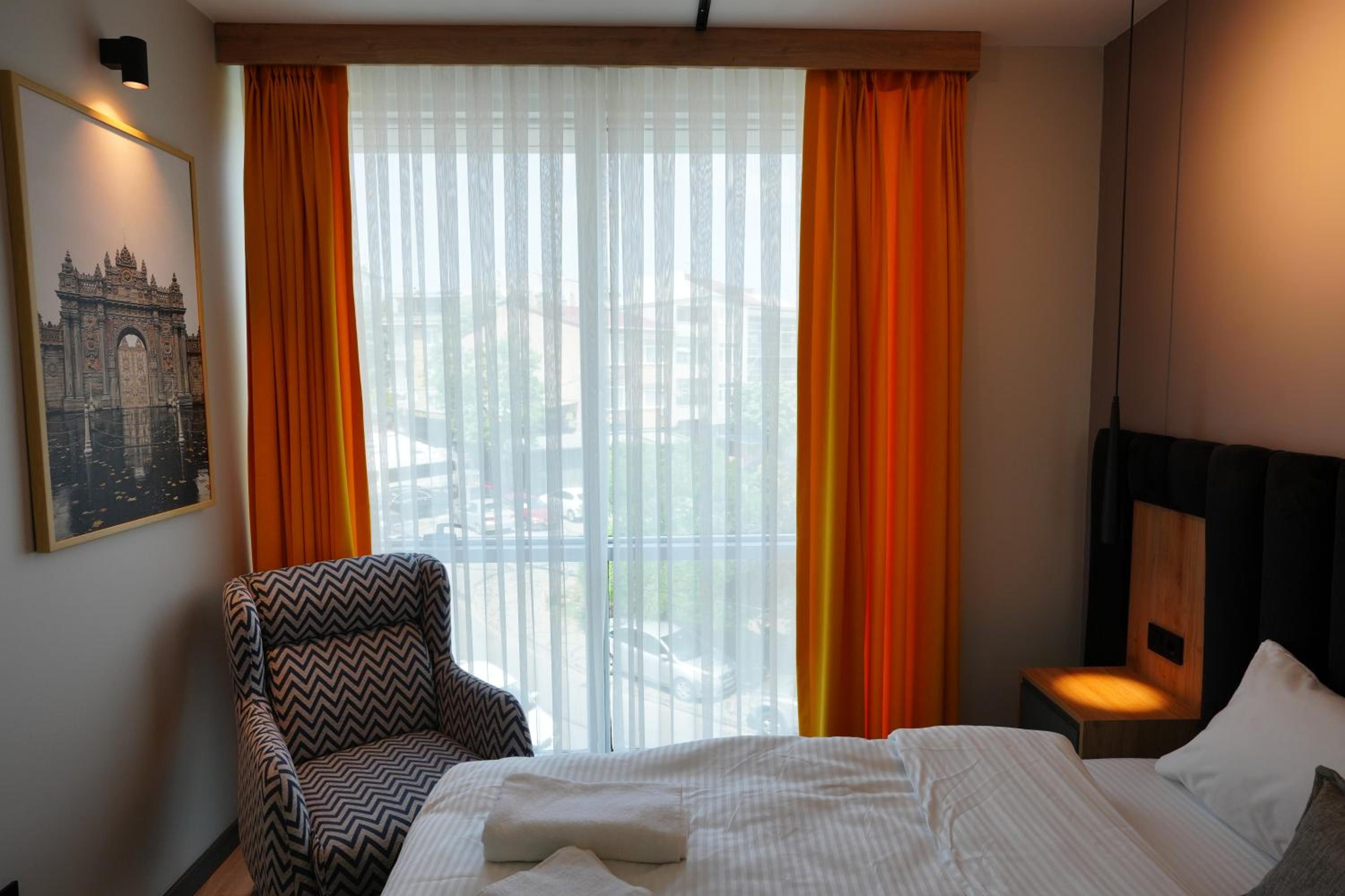 Deluxe Family Suite photo 1