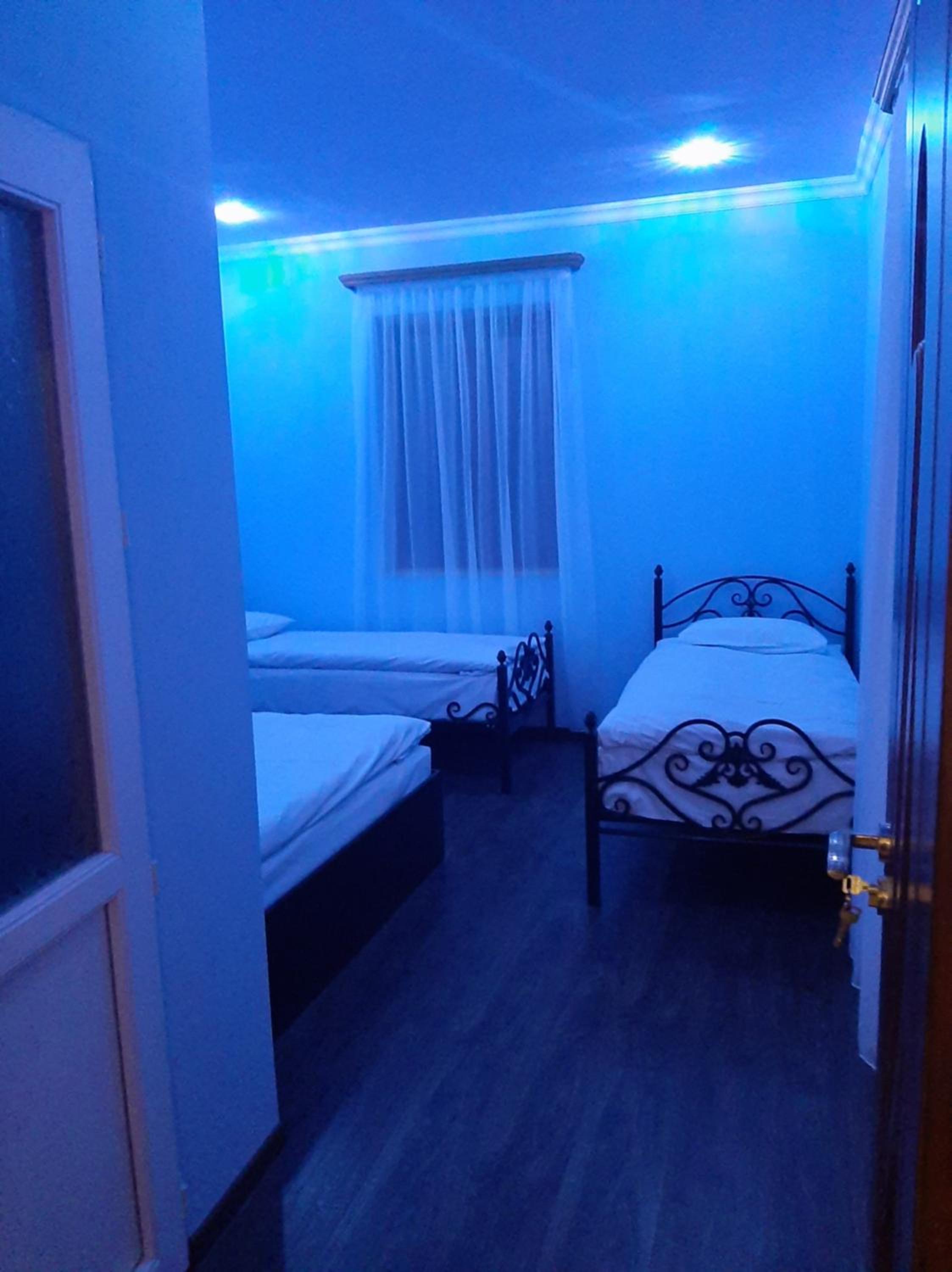 Quadruple Room with Private Bathroom photo 3