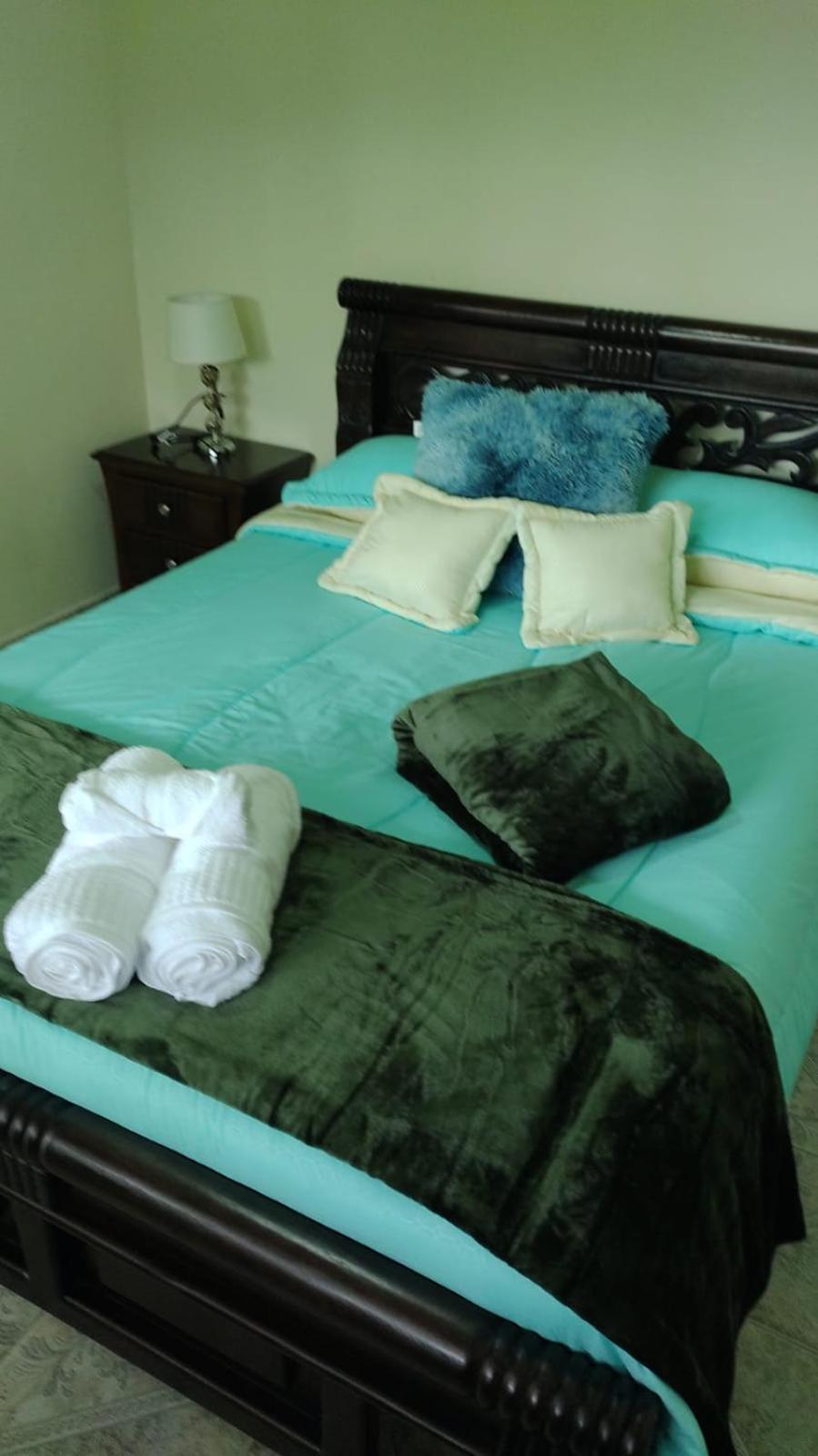 Four-Bedroom House photo 1
