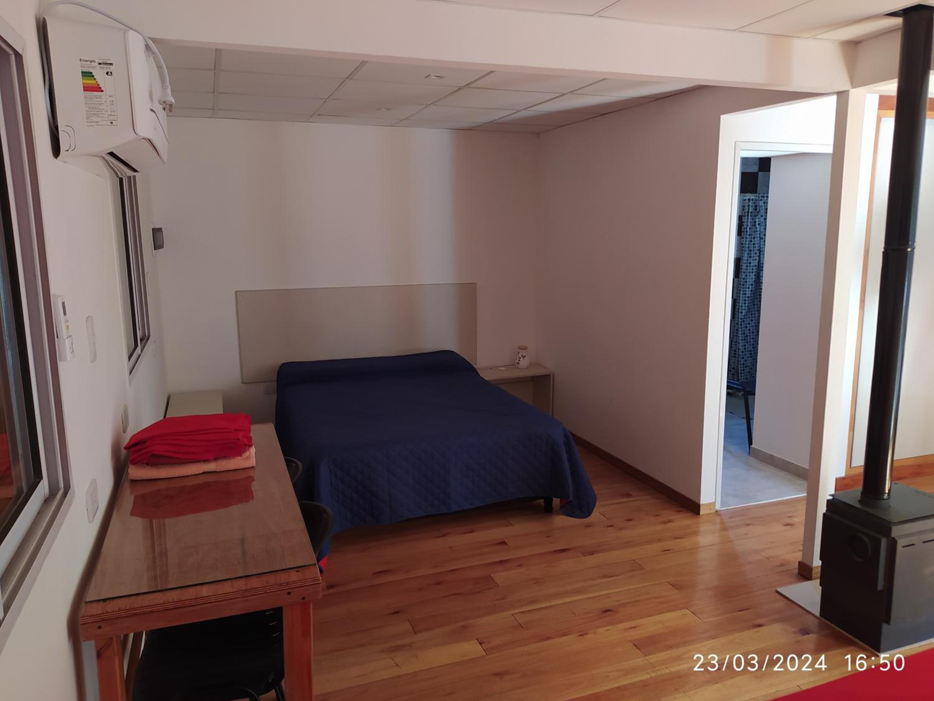 One-Bedroom House photo 1