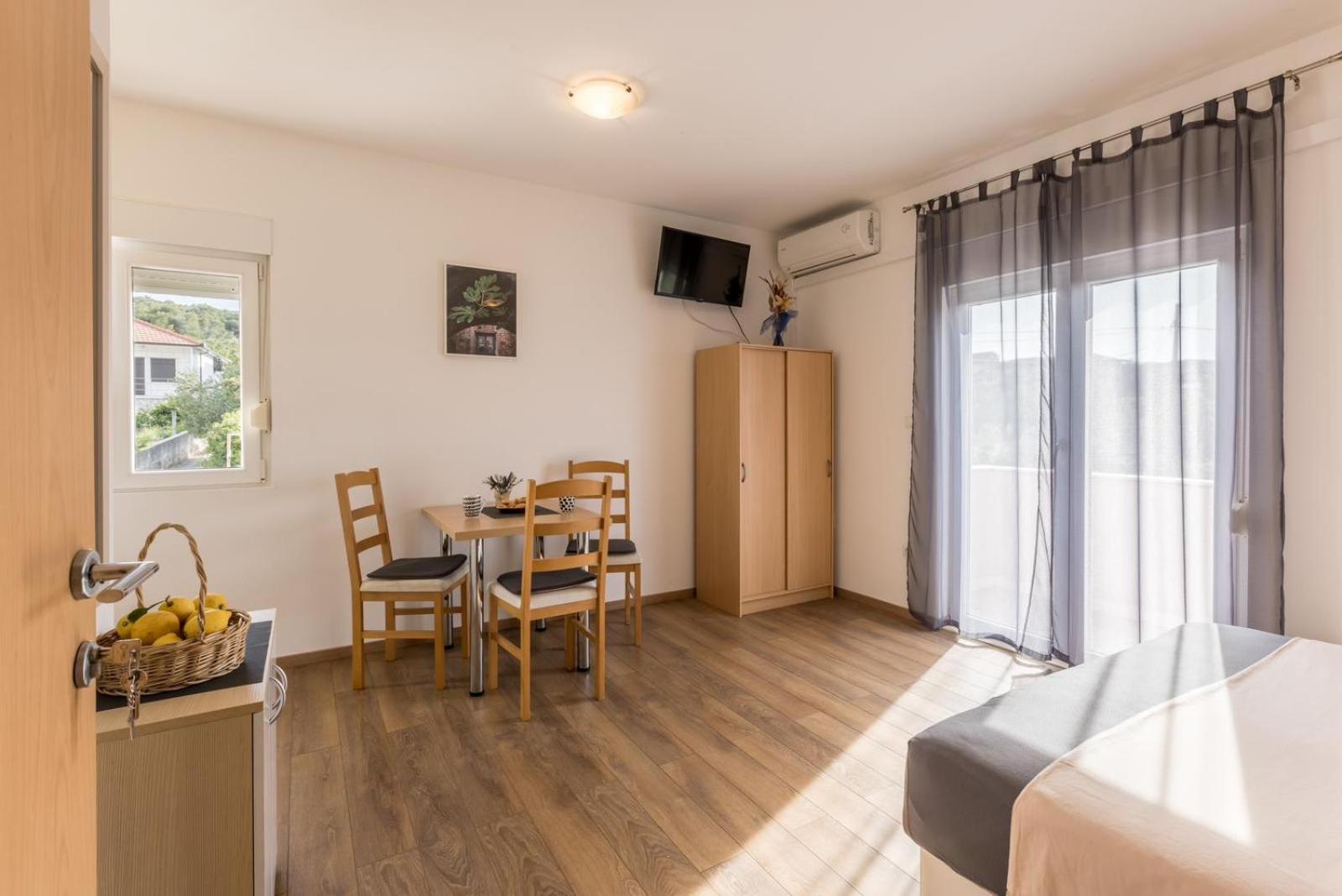 Studio Apartment With Sea View
