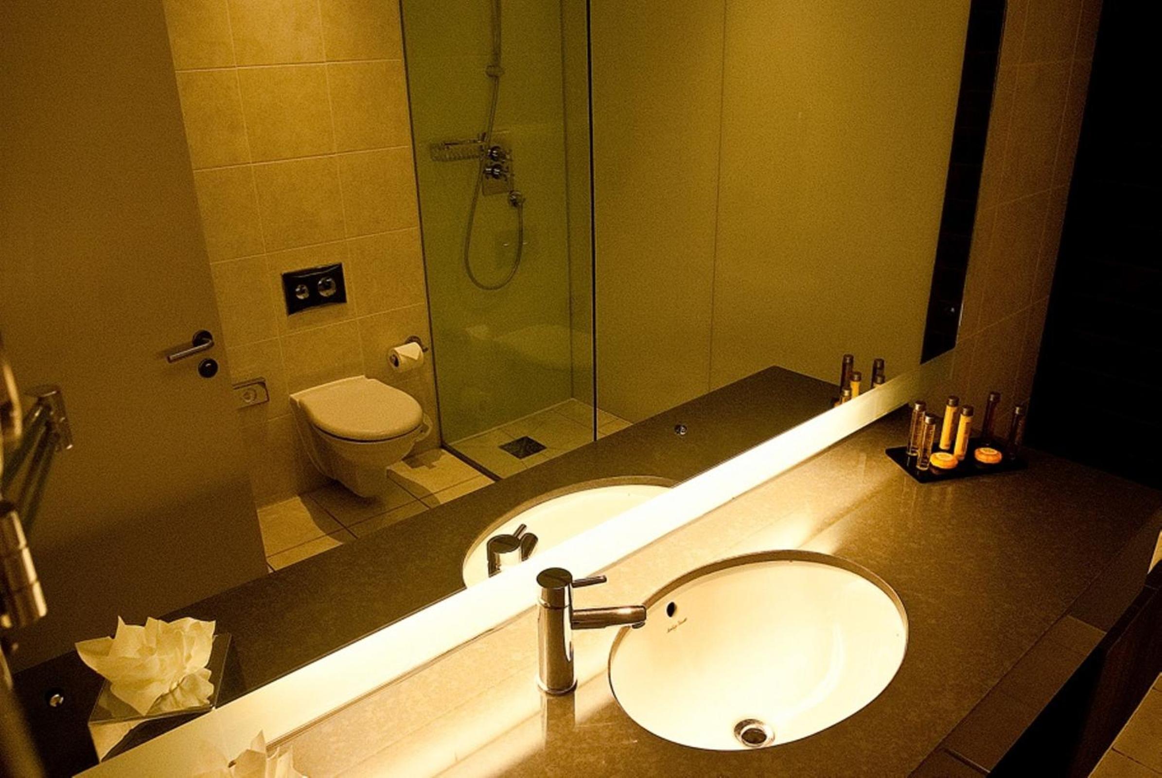 Double Room - Photo 7