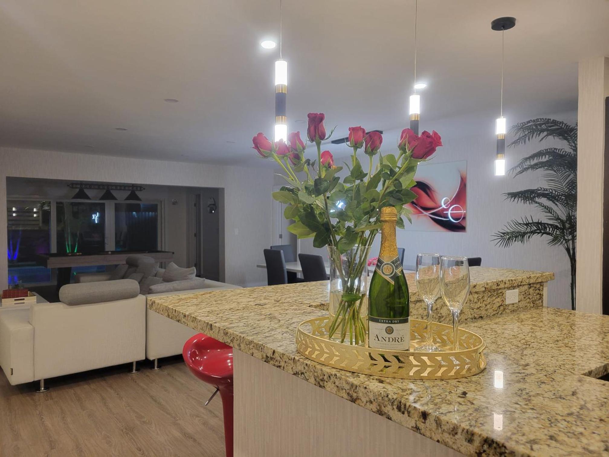 Villa photo 3